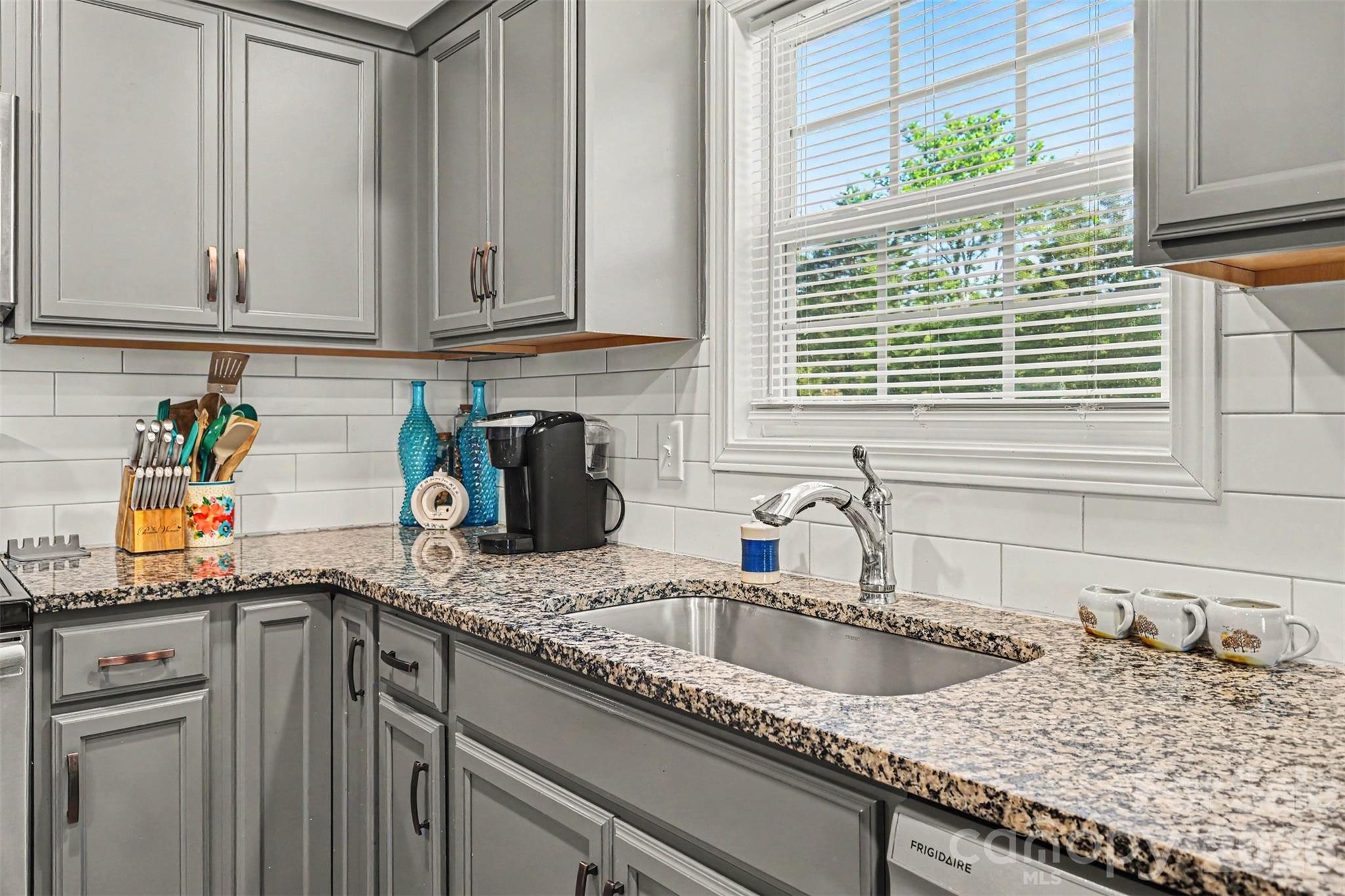 3401 Shillinglaw Road — Sharon