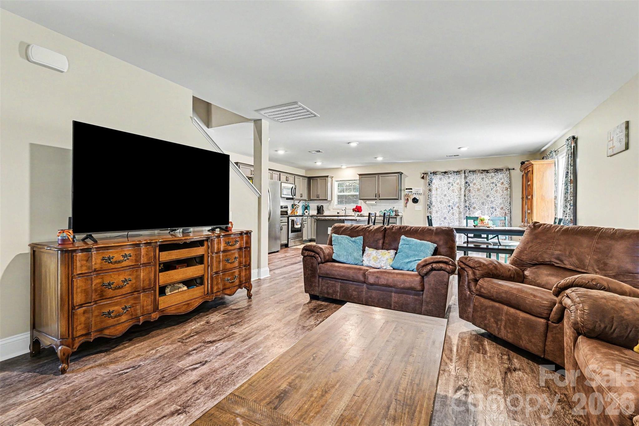 3401 Shillinglaw Road — Sharon