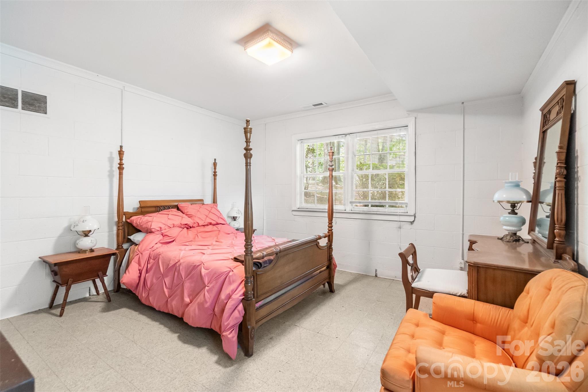 122 Forest Hills Drive #25 — Monroe