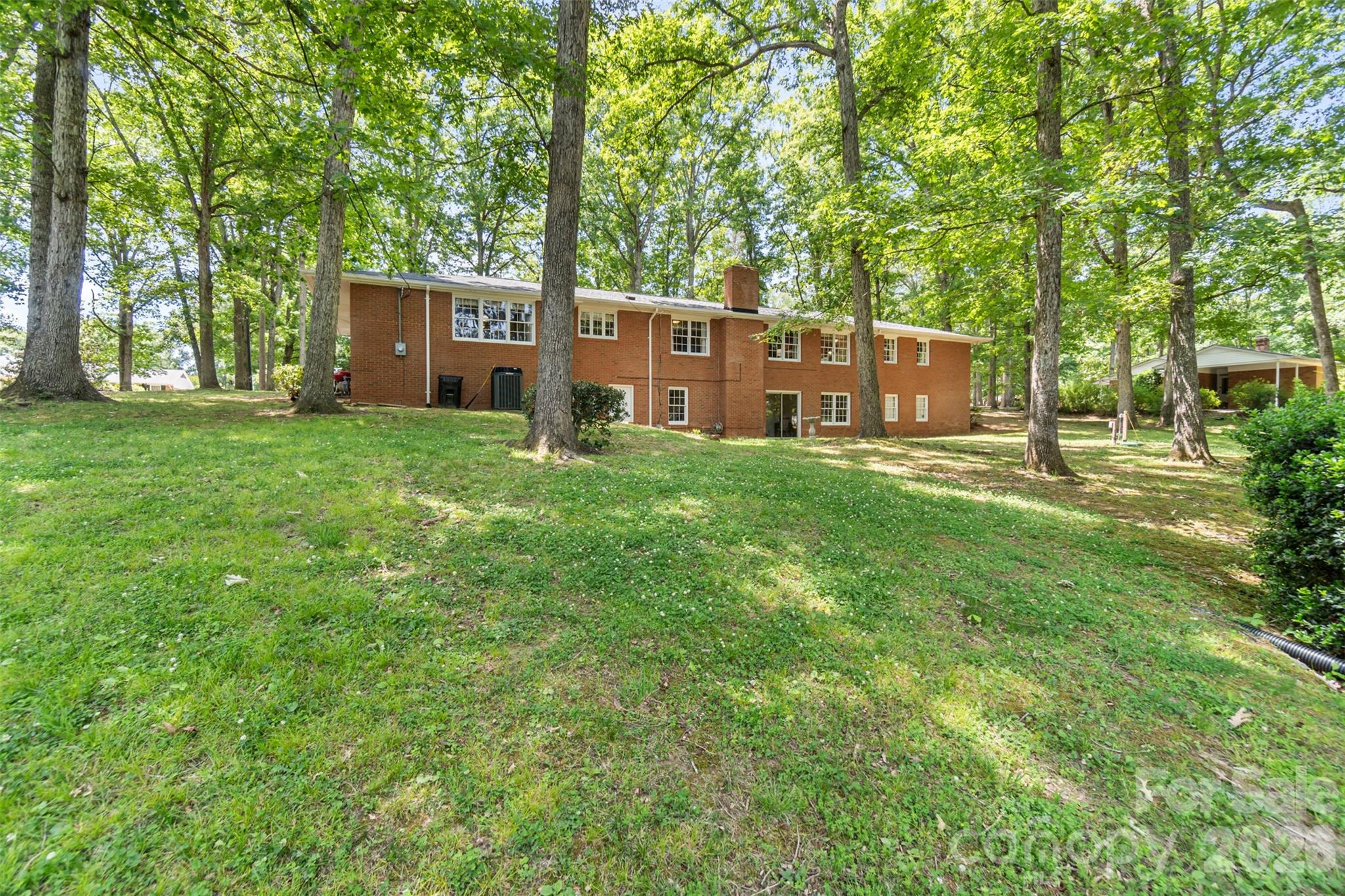 122 Forest Hills Drive #25 — Monroe
