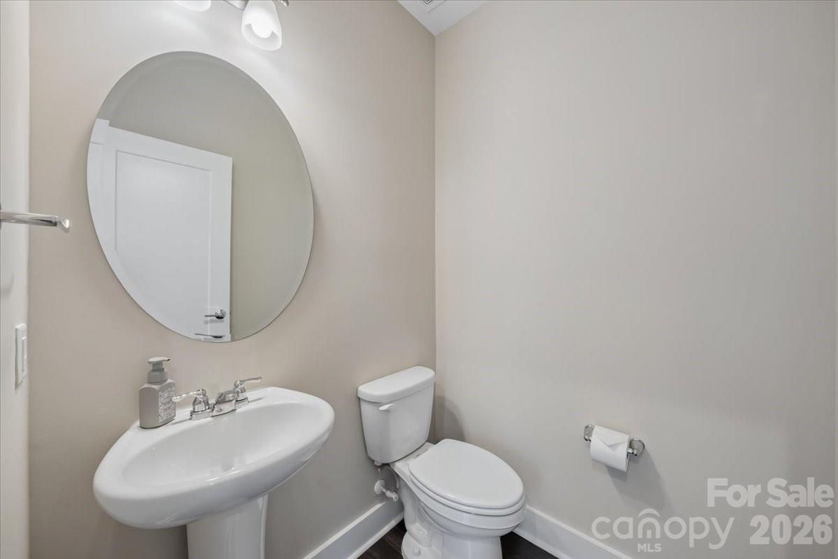 12057 Brooklyn Avenue — Charlotte