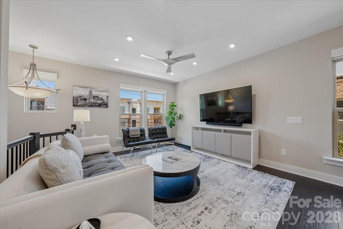 12057 Brooklyn Avenue — Charlotte