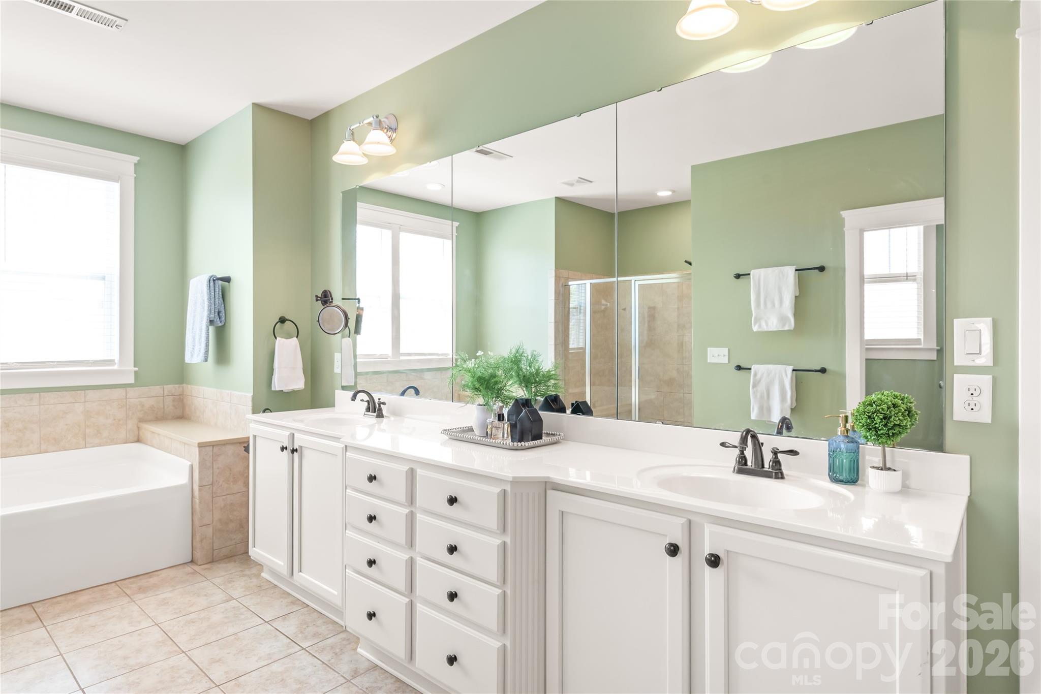 11543 Ardrey Crest Drive — Charlotte