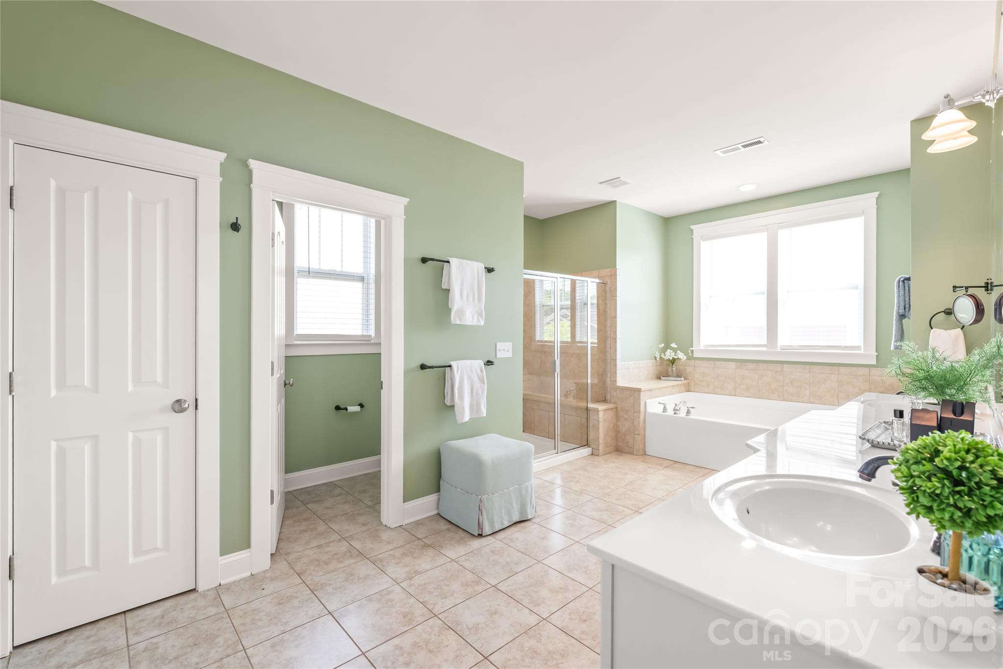 11543 Ardrey Crest Drive — Charlotte