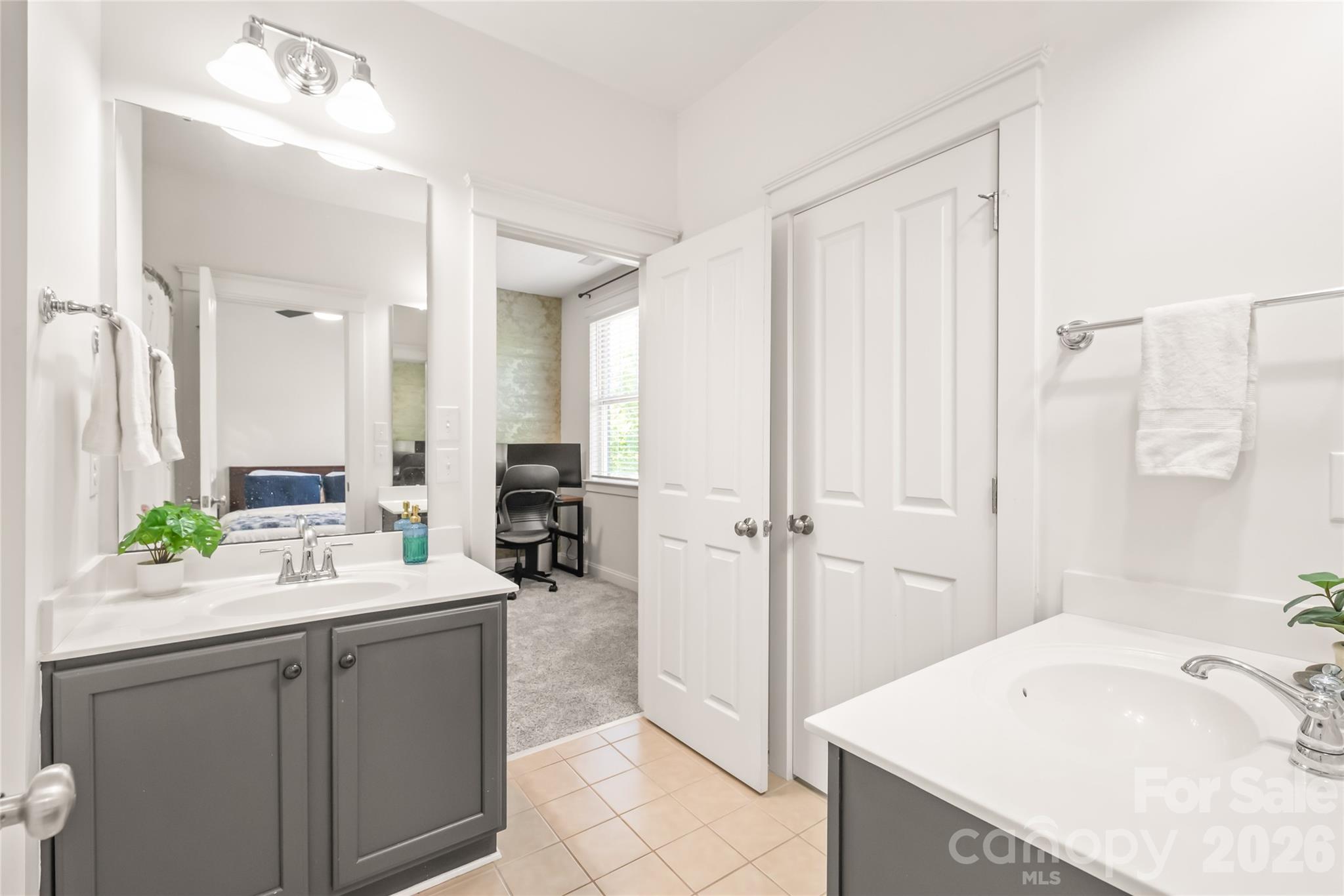 11543 Ardrey Crest Drive — Charlotte