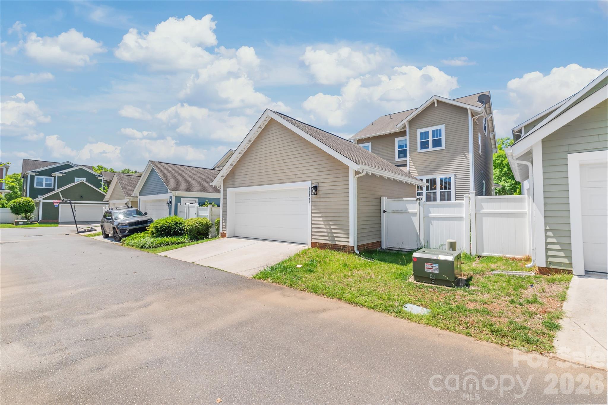 11543 Ardrey Crest Drive — Charlotte