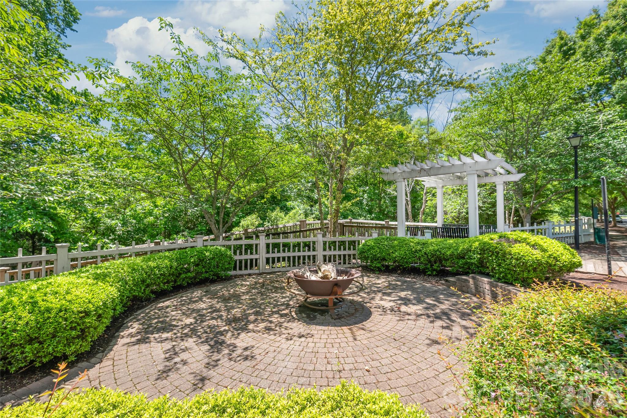11543 Ardrey Crest Drive — Charlotte