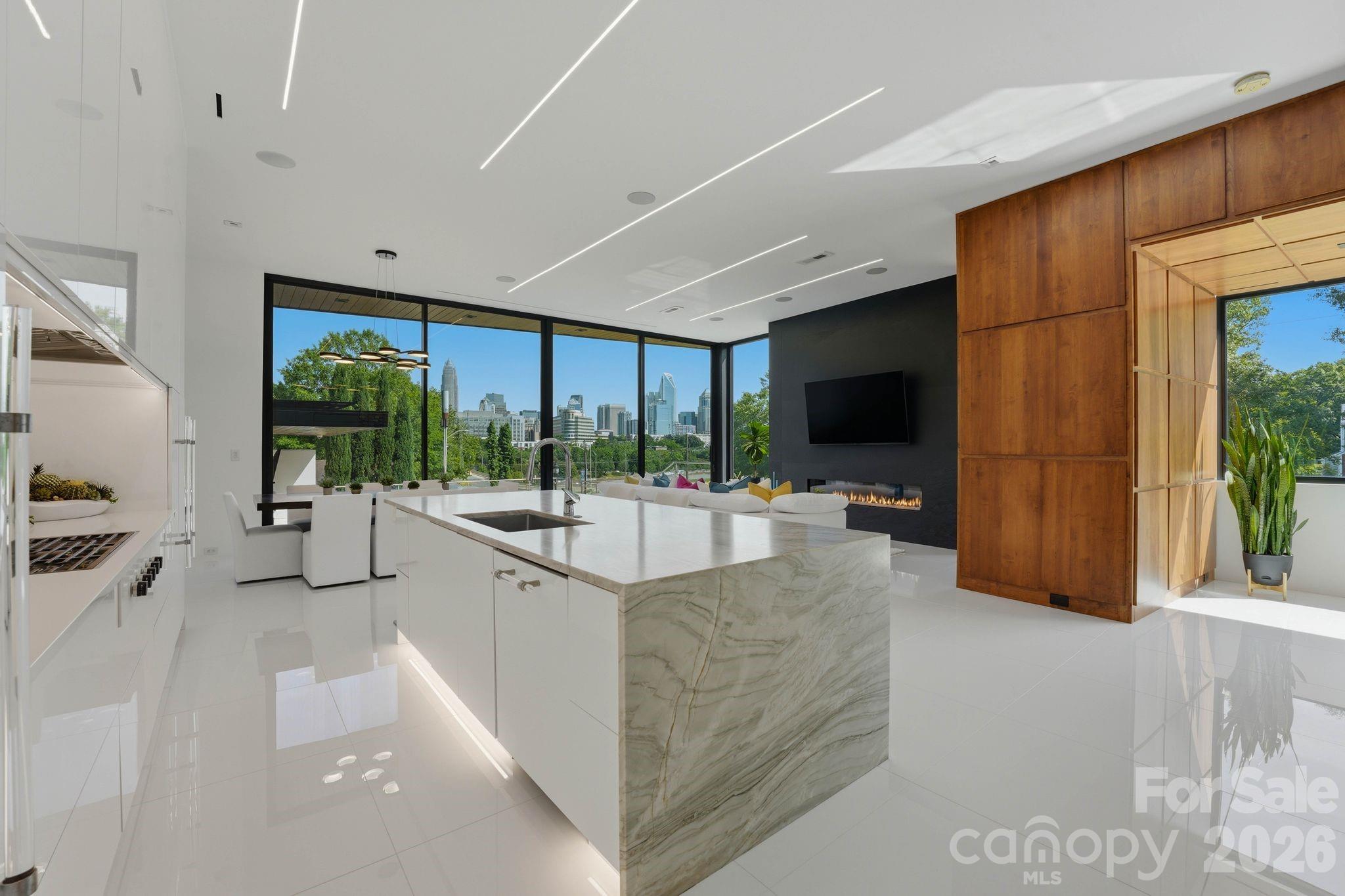 304 Frazier Avenue — Charlotte