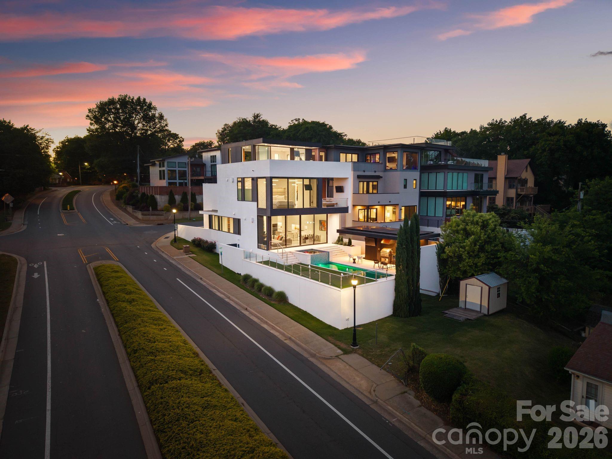 304 Frazier Avenue — Charlotte