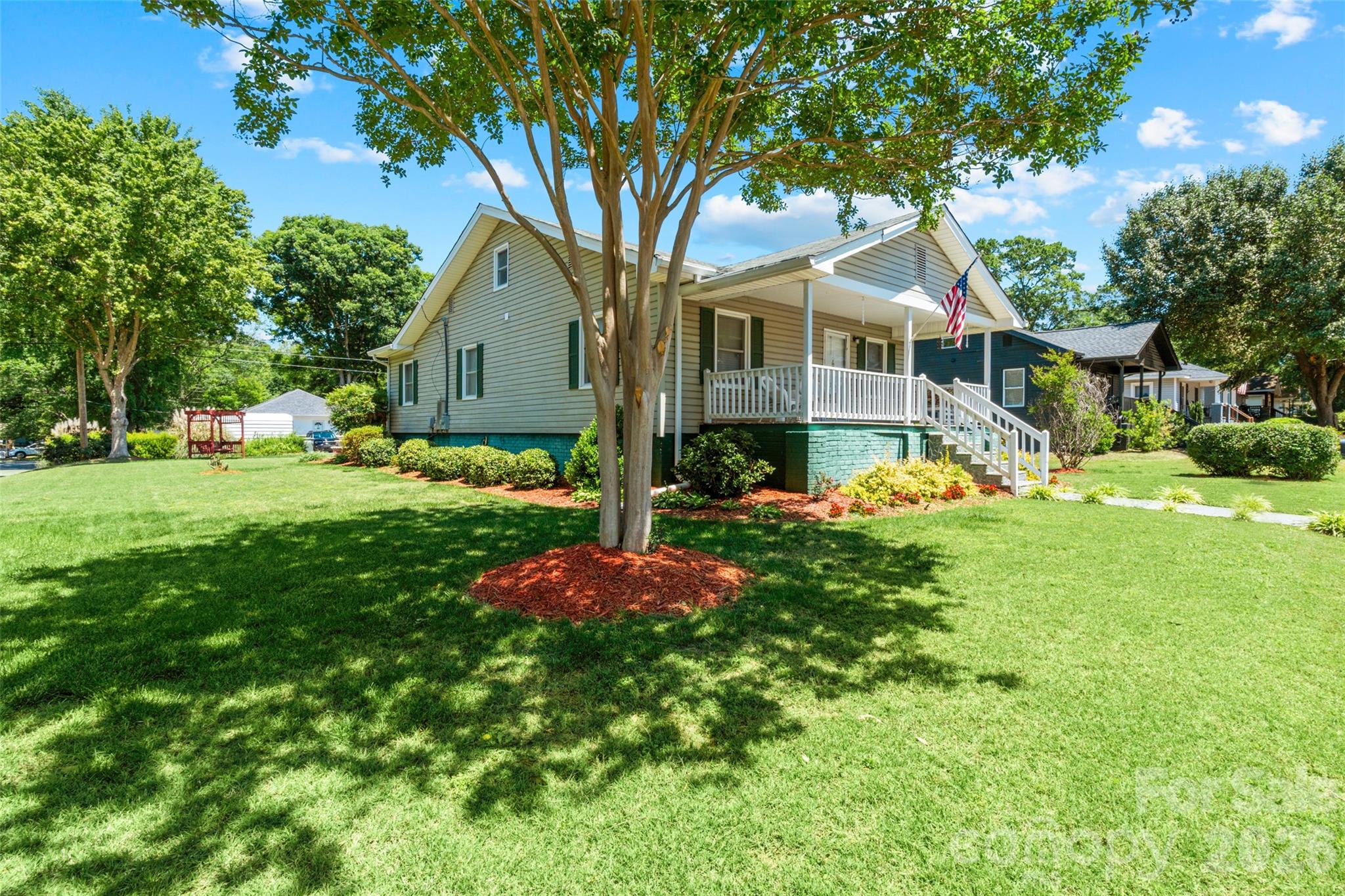 116 Live Oak Avenue — Belmont