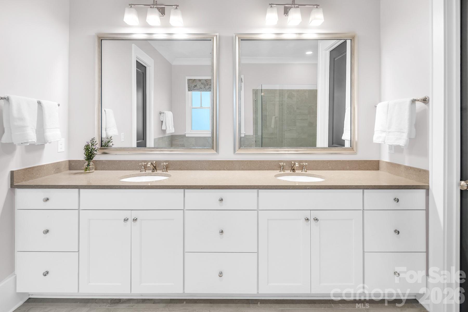 520 Hillside Avenue — Charlotte