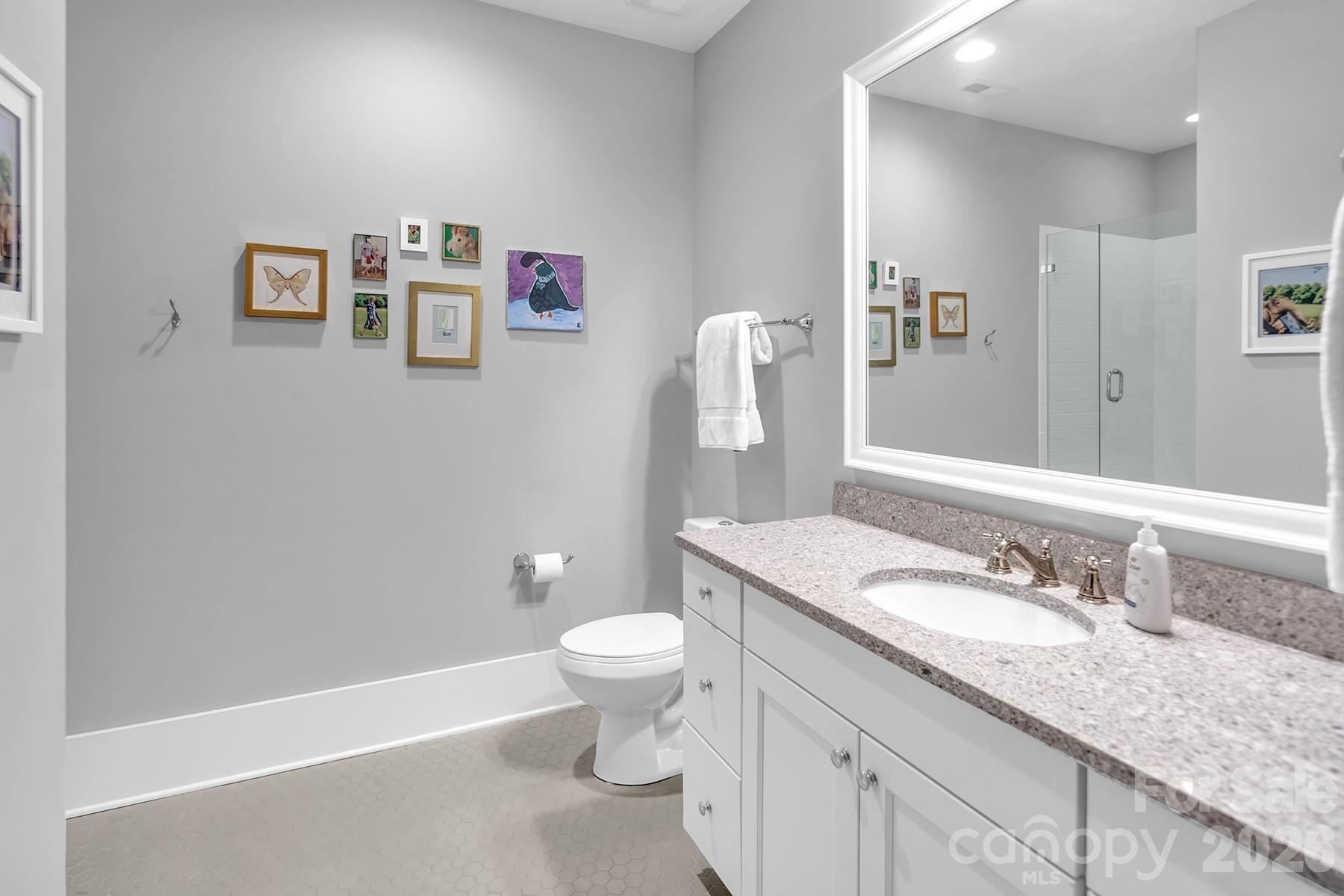 520 Hillside Avenue — Charlotte