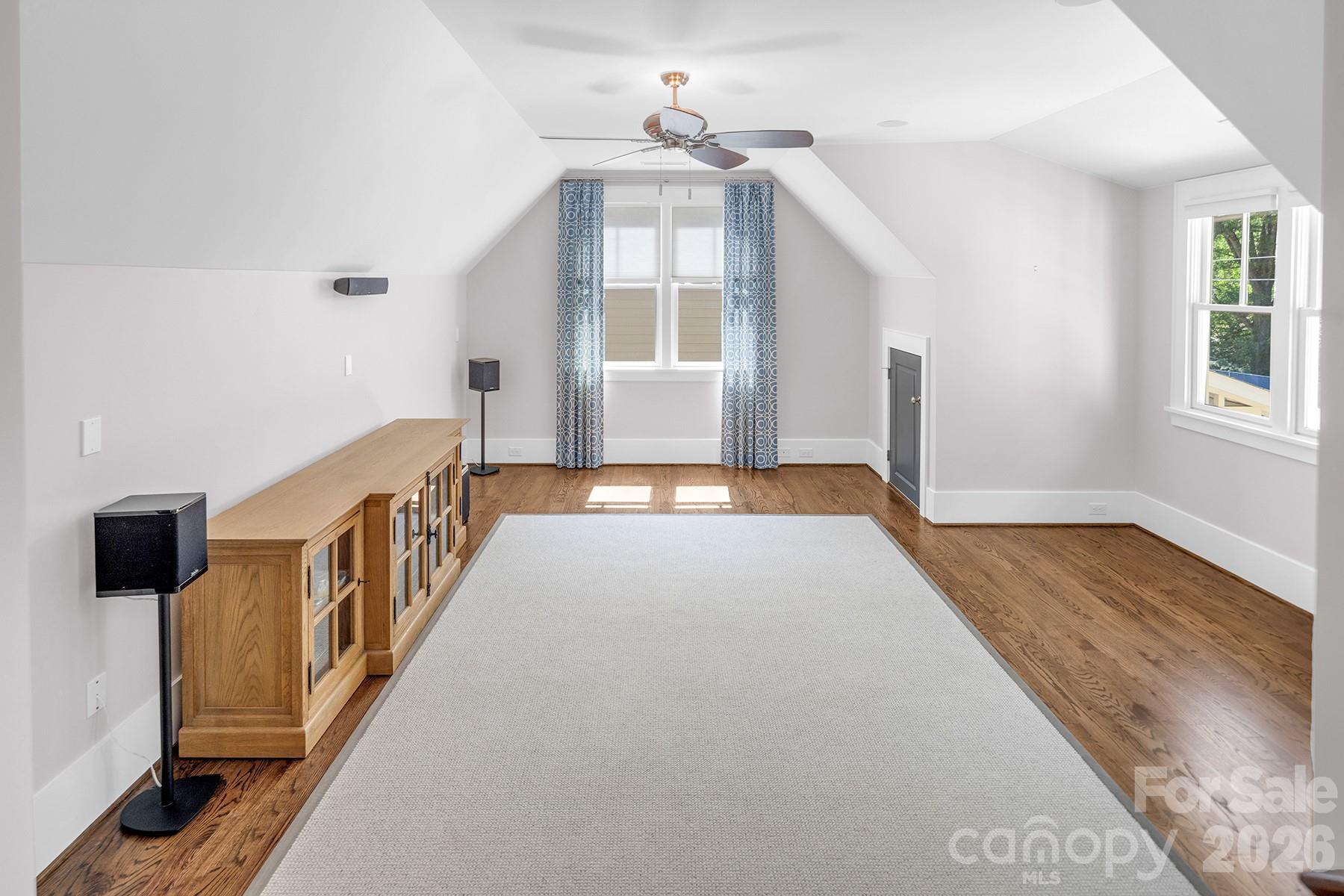 520 Hillside Avenue — Charlotte