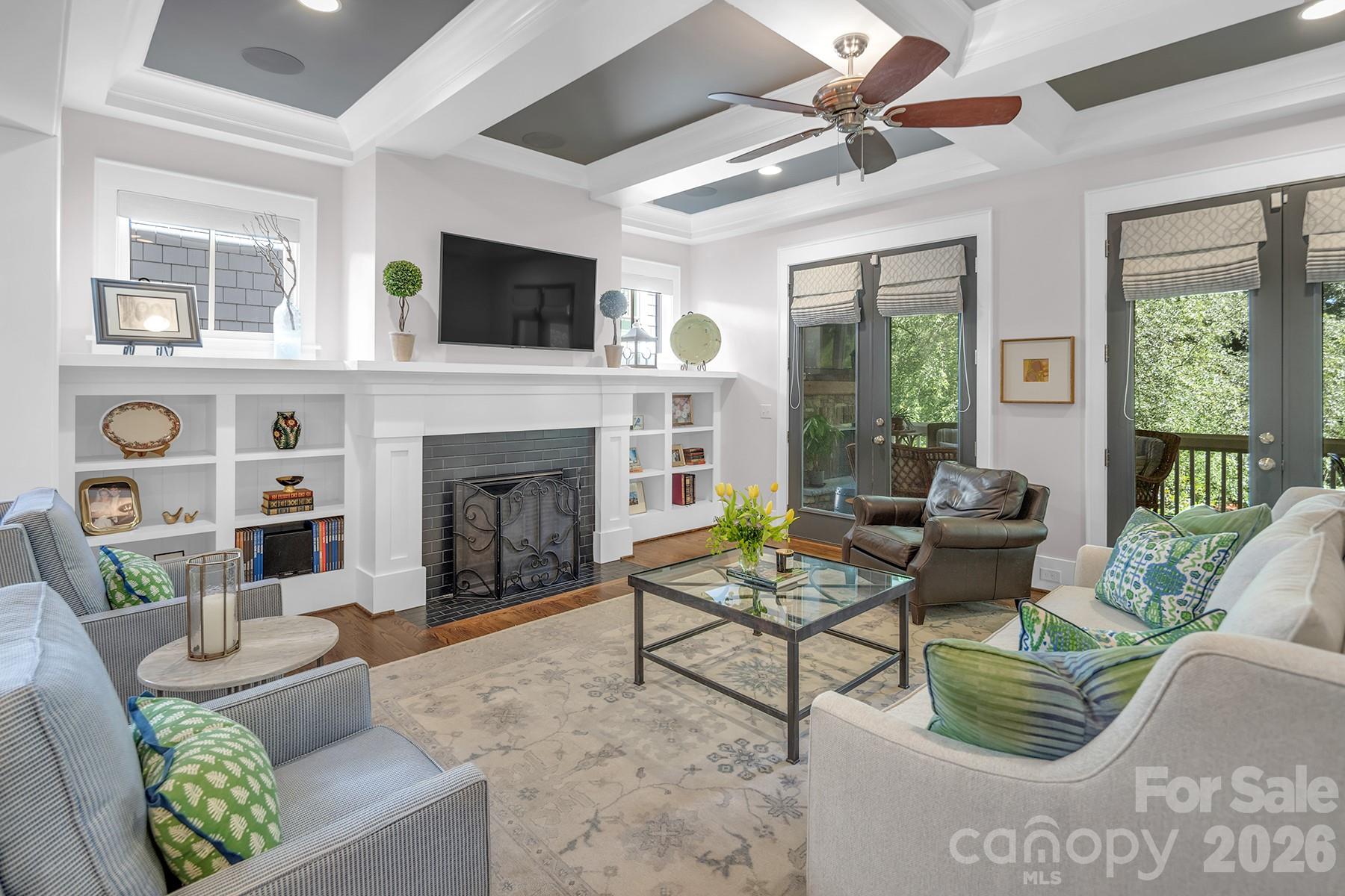 520 Hillside Avenue — Charlotte