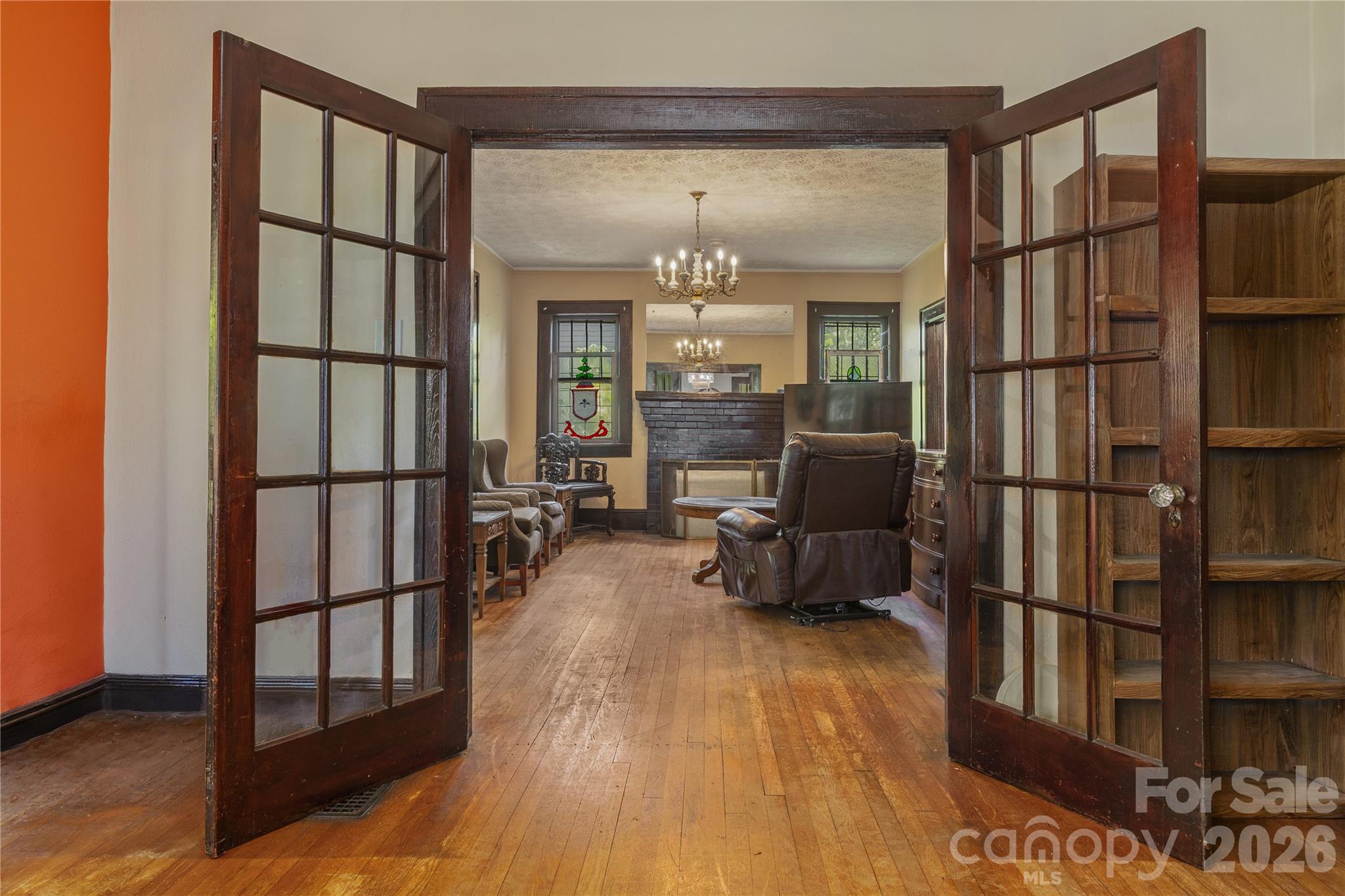 15 Walton Street — Asheville