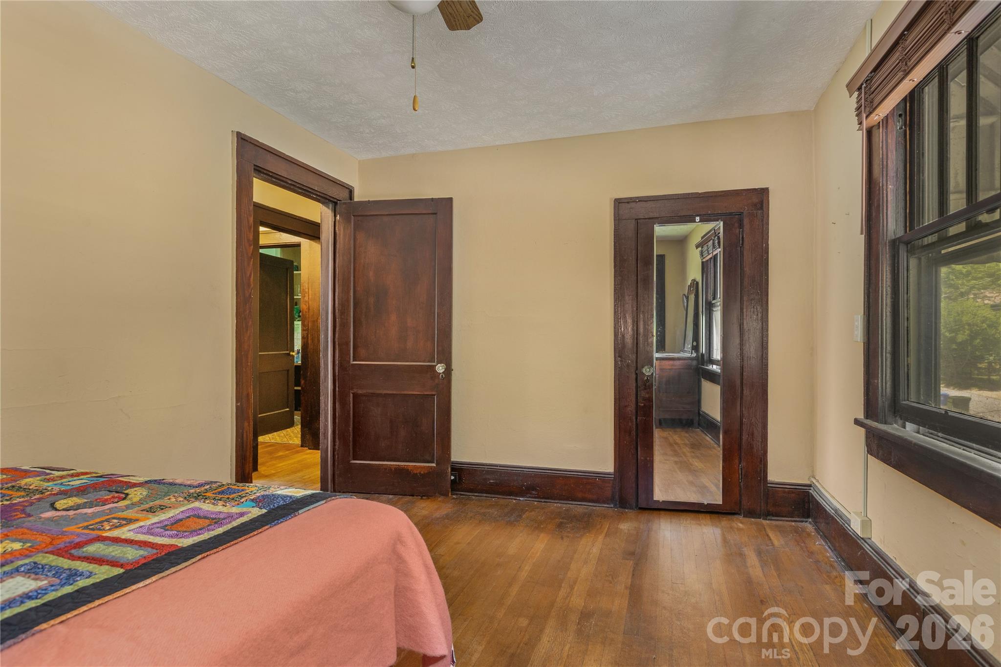 15 Walton Street — Asheville