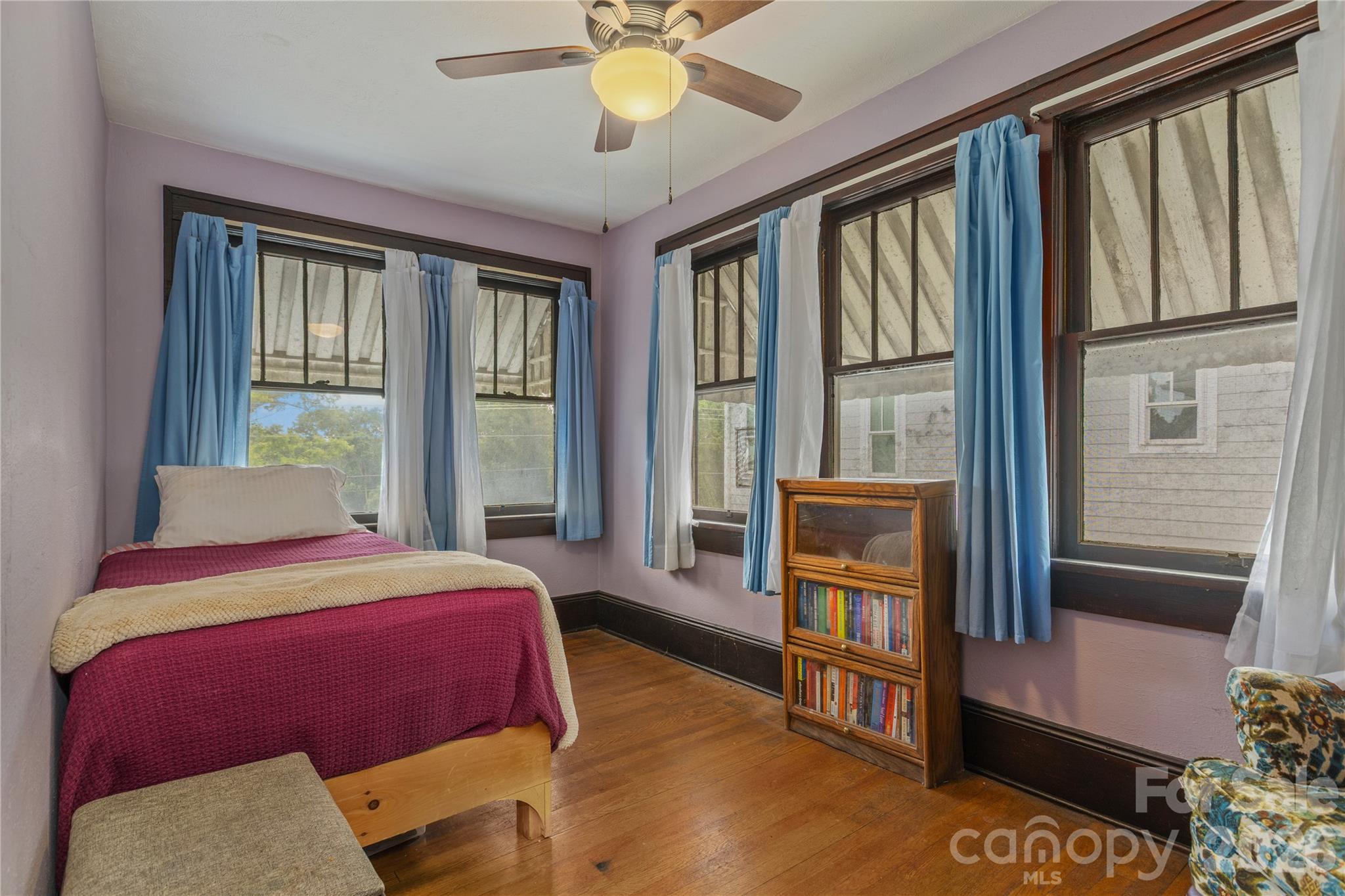 15 Walton Street — Asheville