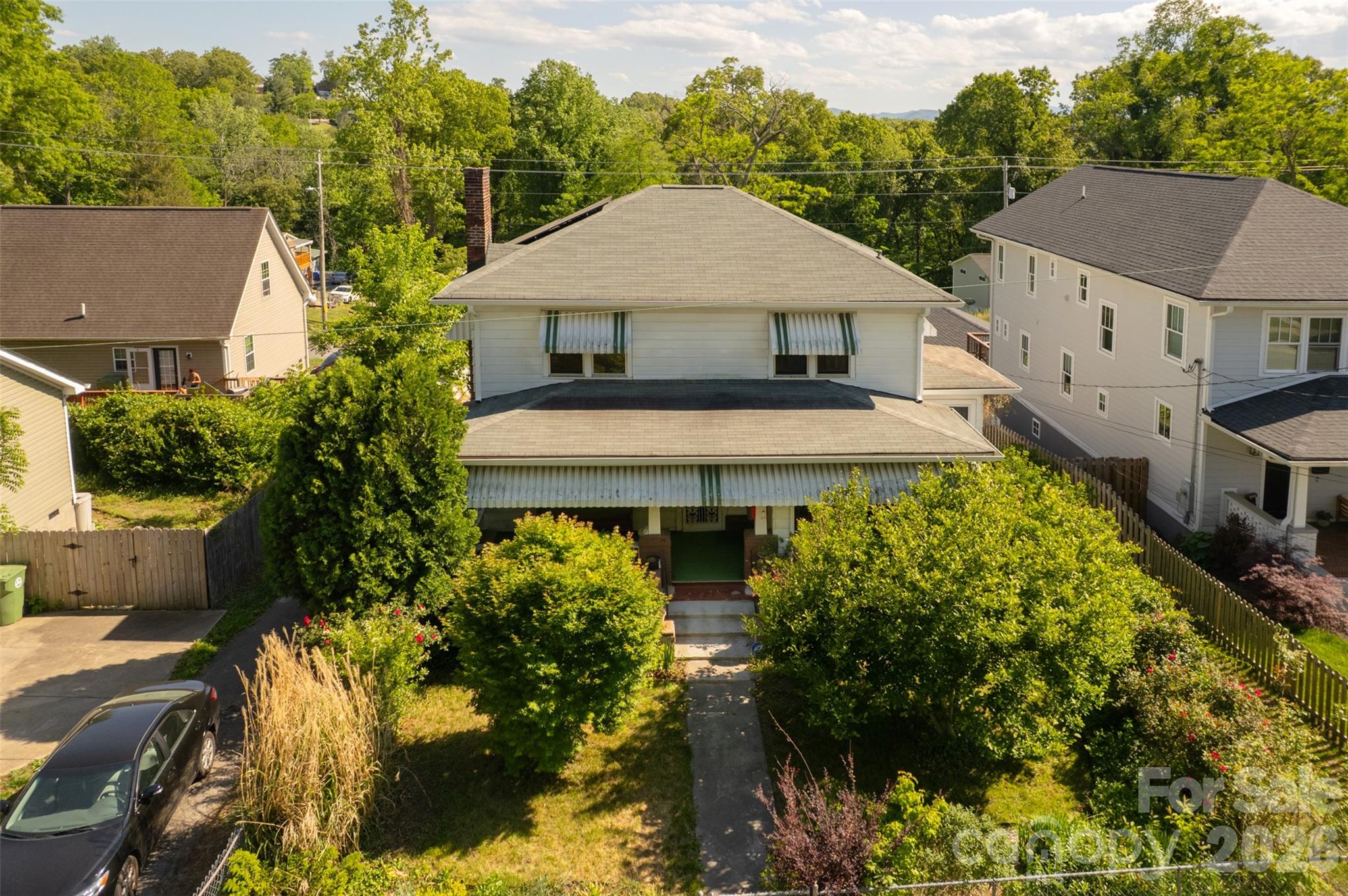 15 Walton Street — Asheville