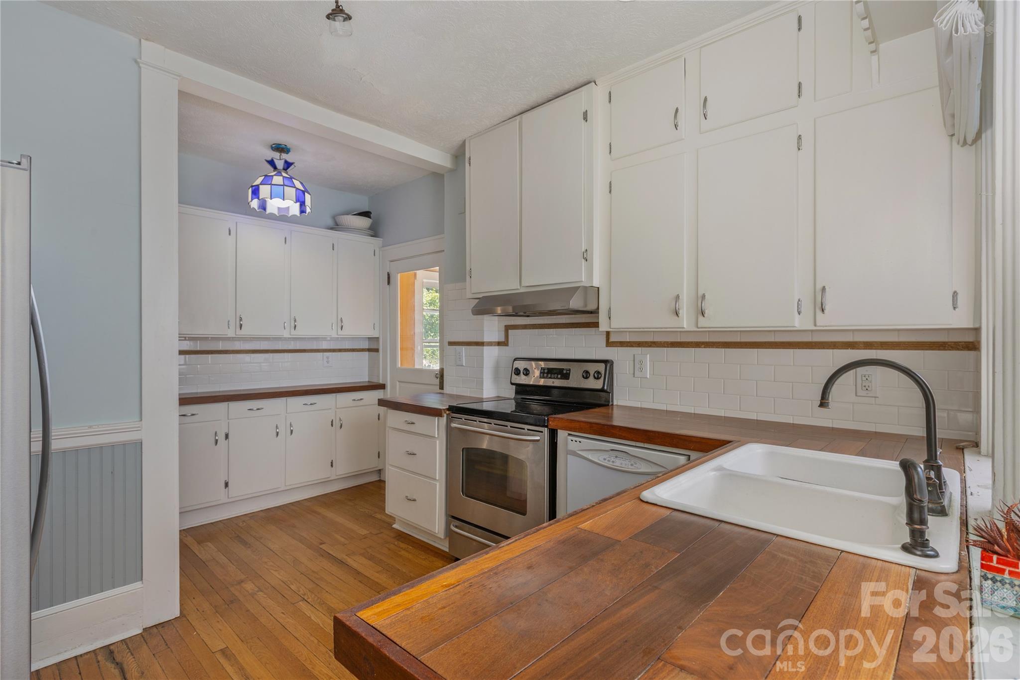 15 Walton Street — Asheville