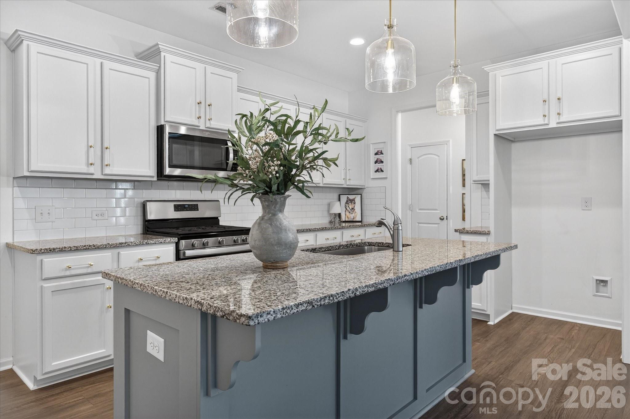 6531 Kinder Lane — Lancaster