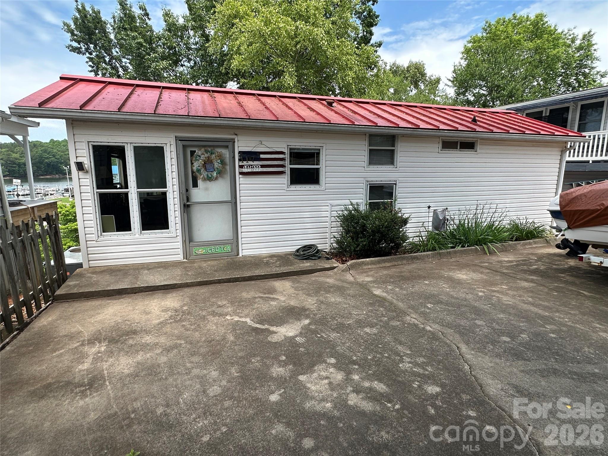 117 Badin Lake Circle — New London