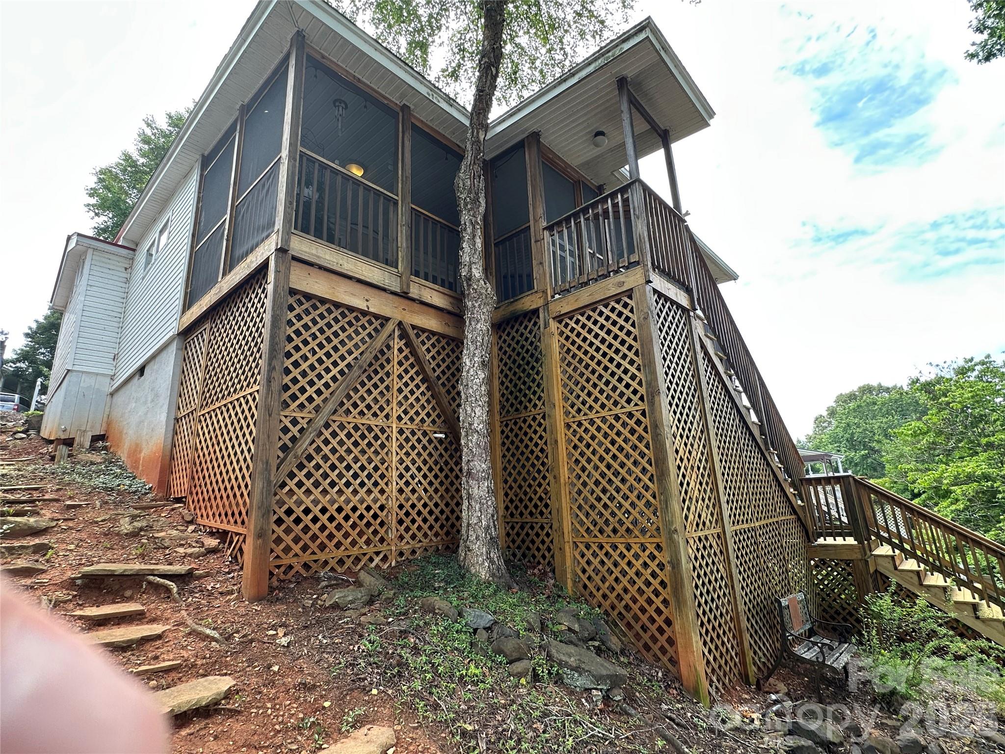 117 Badin Lake Circle — New London