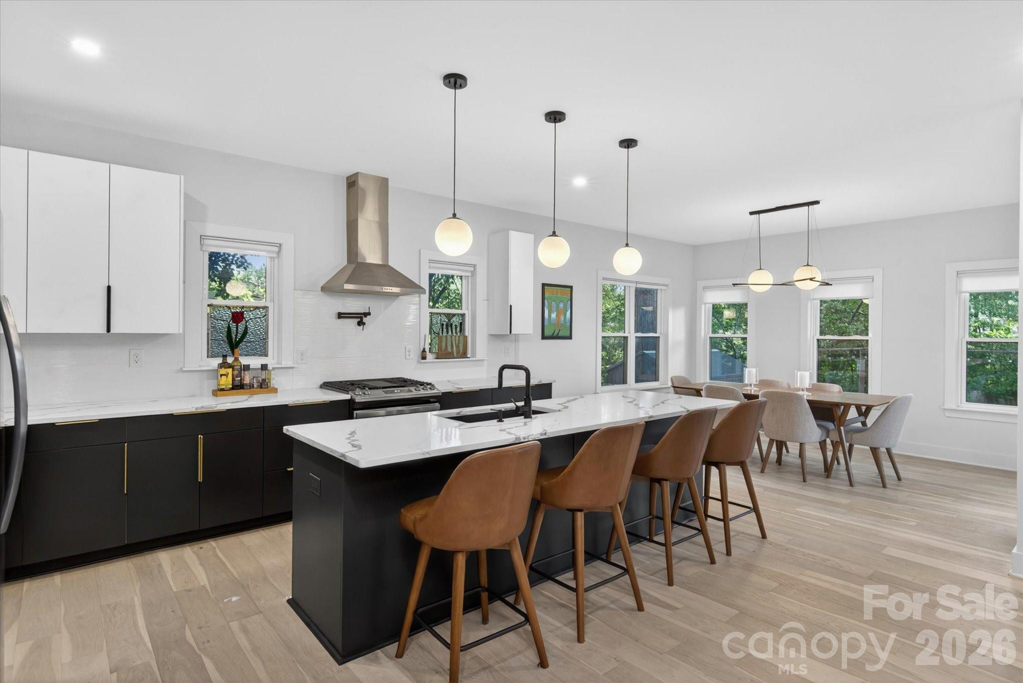 1608 Chippendale Road — Charlotte