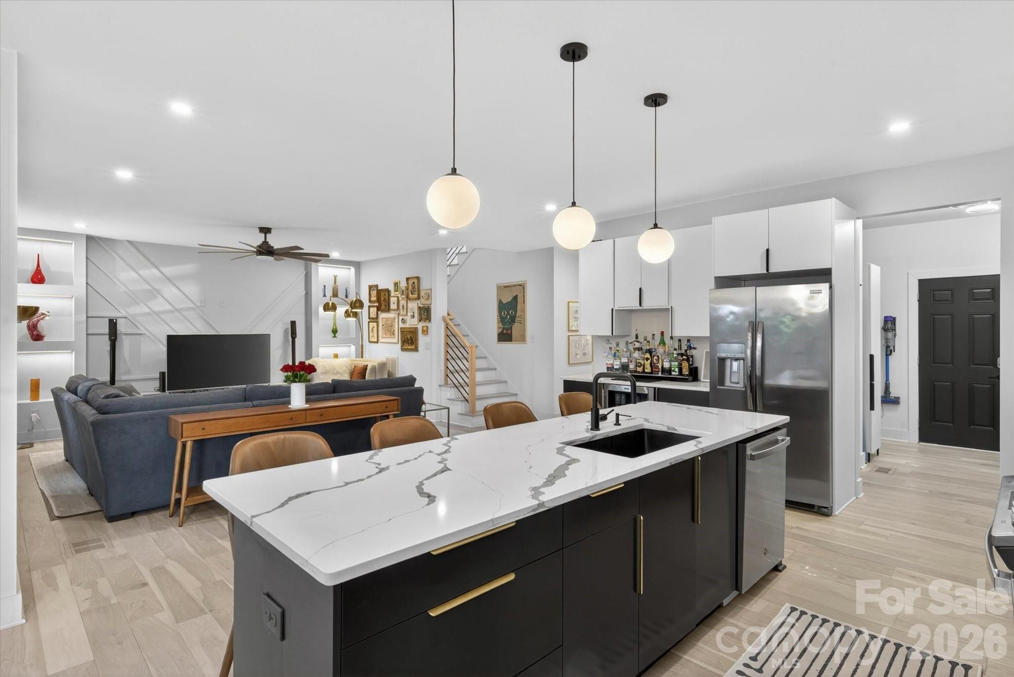 1608 Chippendale Road — Charlotte