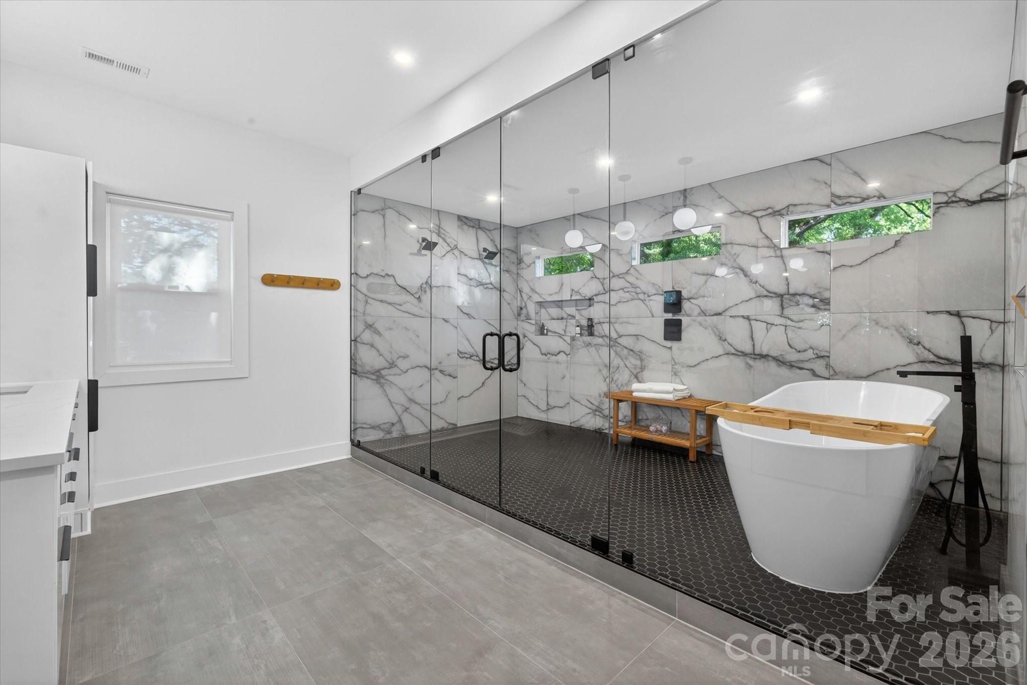 1608 Chippendale Road — Charlotte