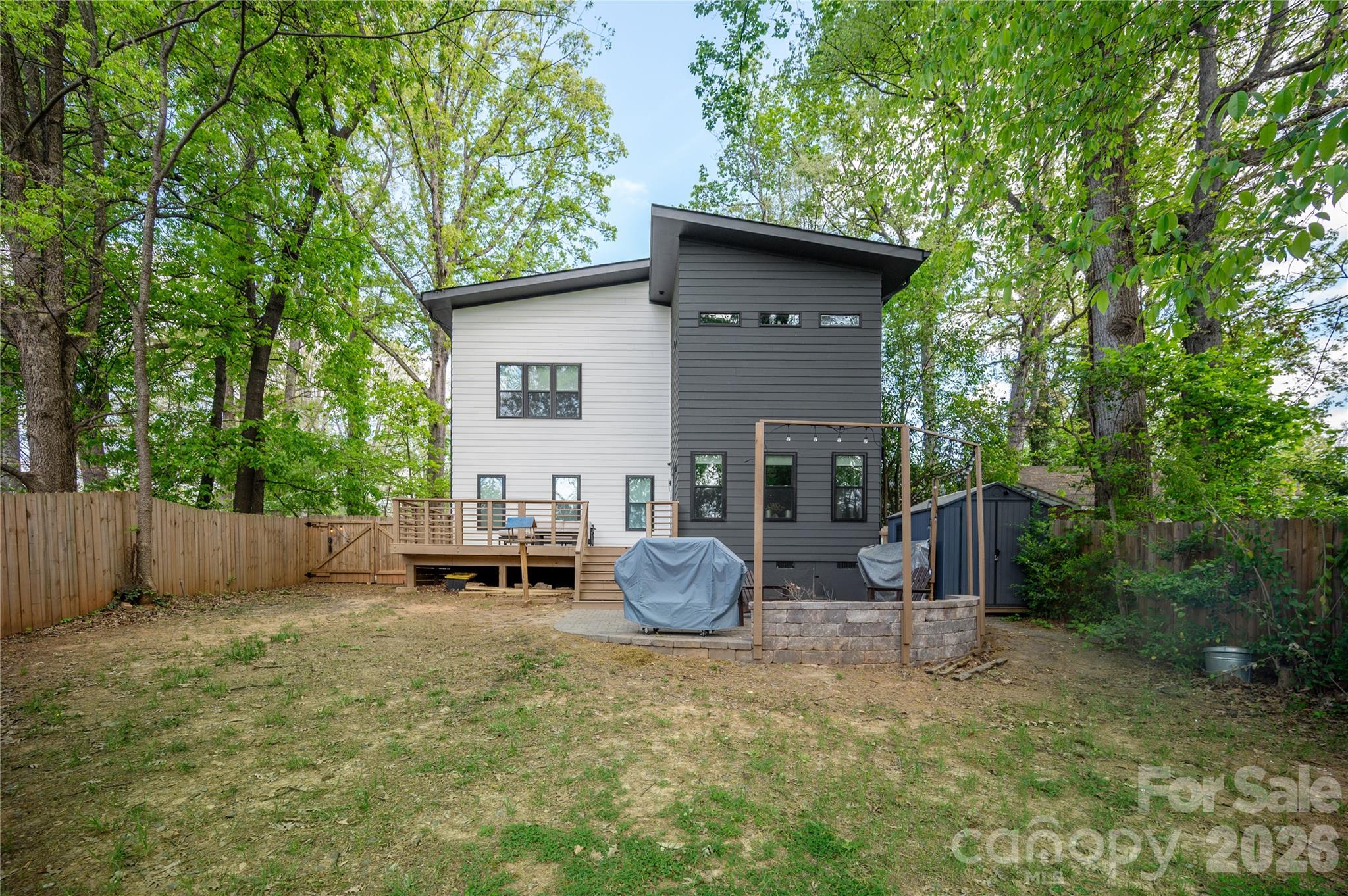1608 Chippendale Road — Charlotte