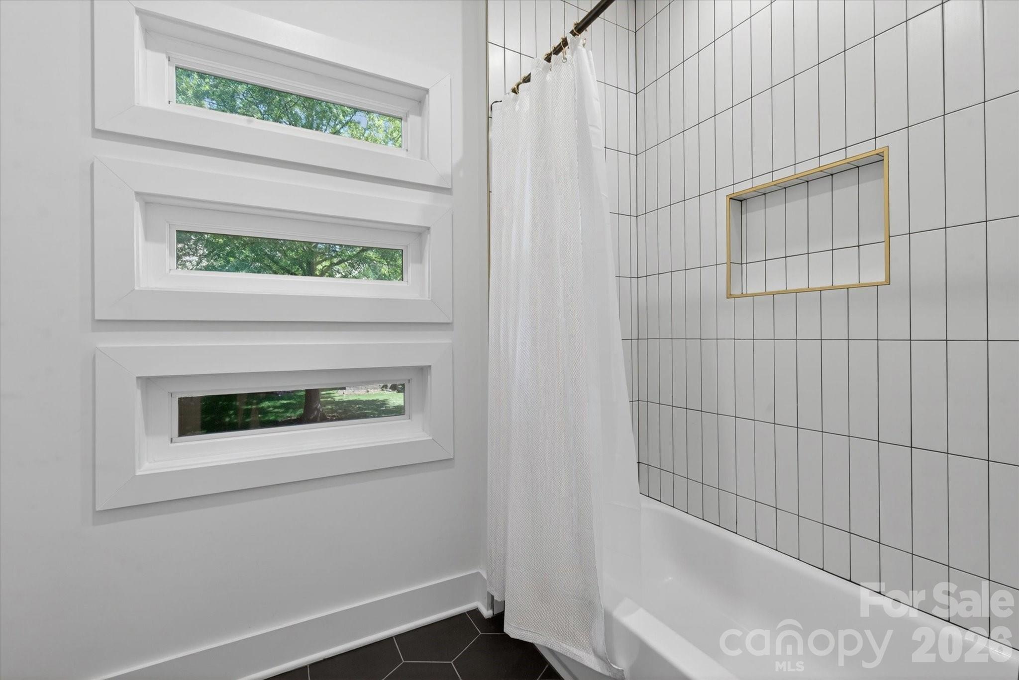 1608 Chippendale Road — Charlotte
