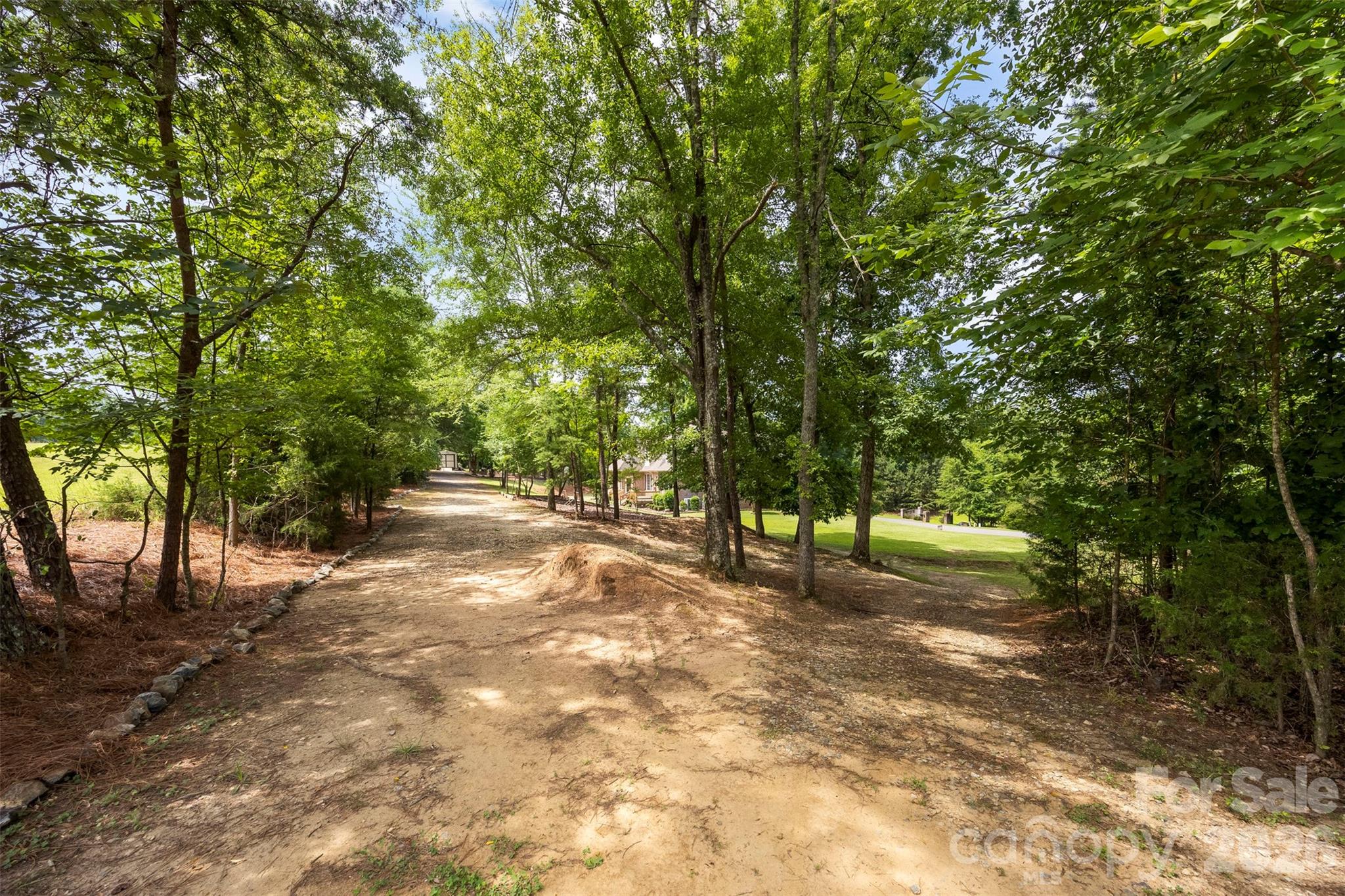 770 Cooks Cove Ridge — Clover