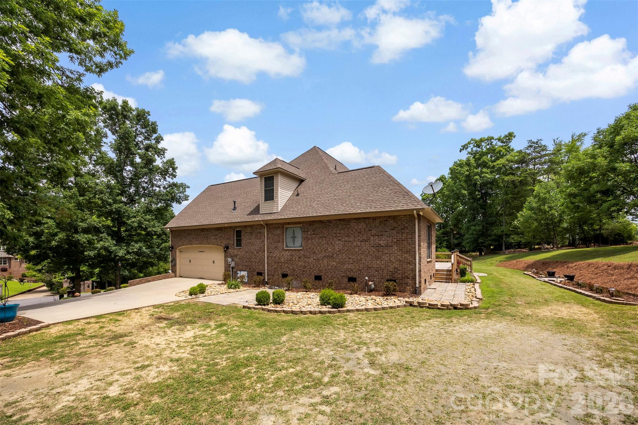 770 Cooks Cove Ridge — Clover