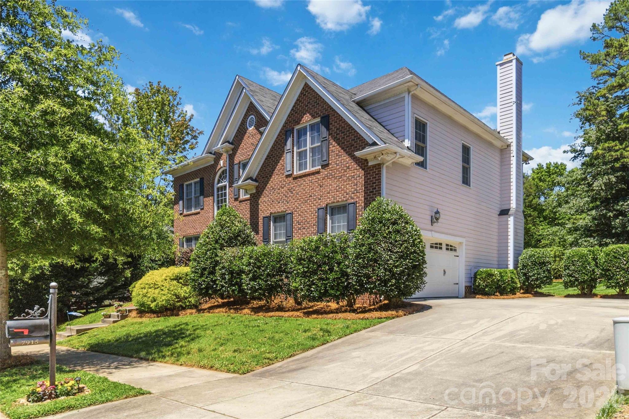 7915 Bytham Castle Drive — Huntersville