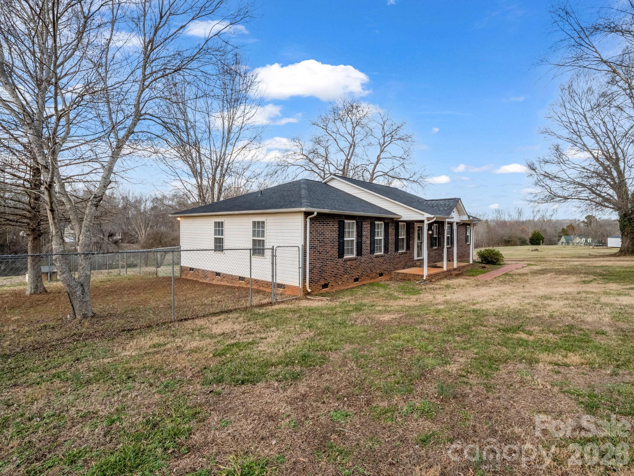 5573 Lennox Drive — Kings Mountain