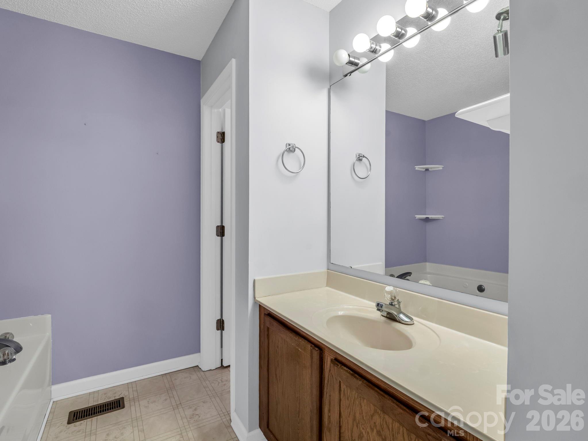 5573 Lennox Drive — Kings Mountain