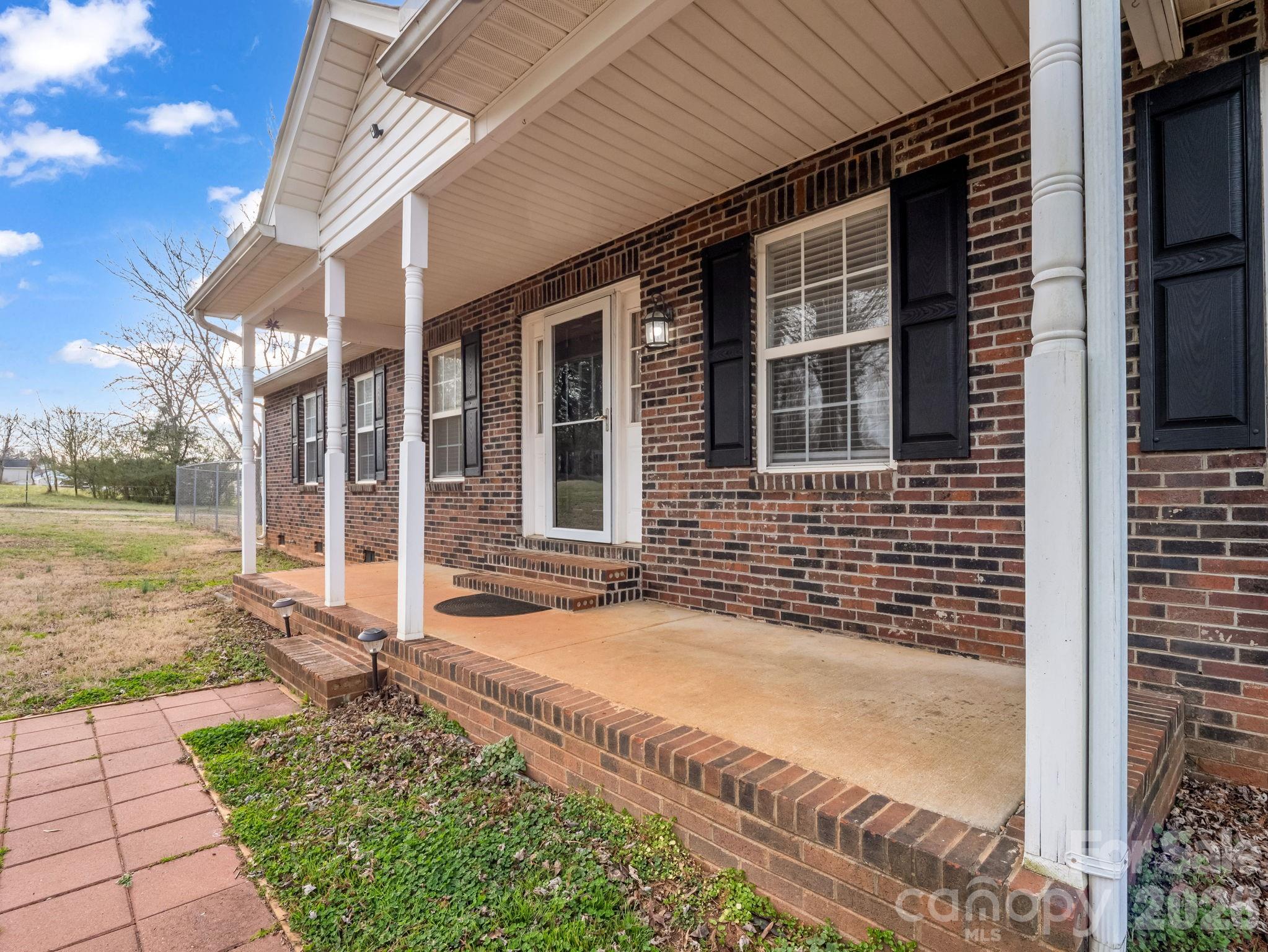 5573 Lennox Drive — Kings Mountain