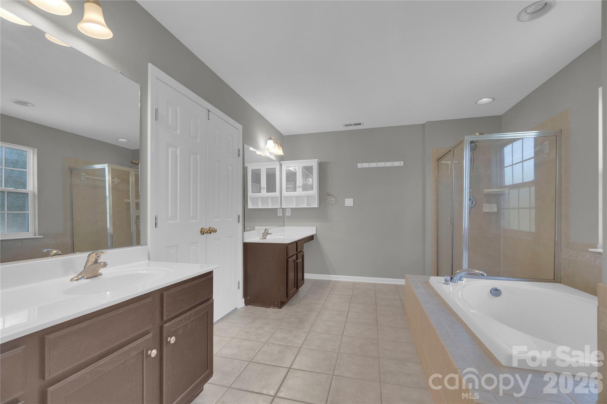 1007 Butterburr Drive — Matthews