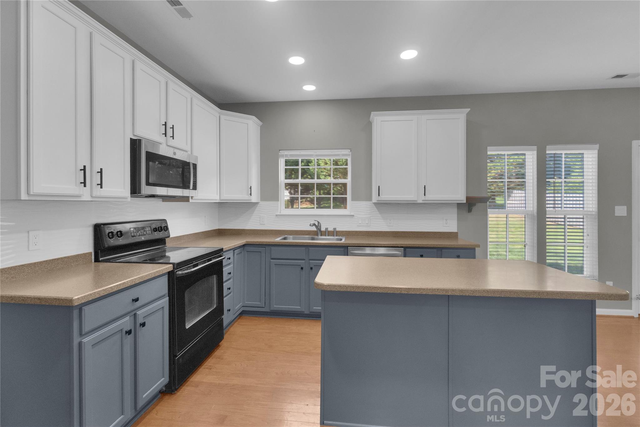 1007 Butterburr Drive — Matthews
