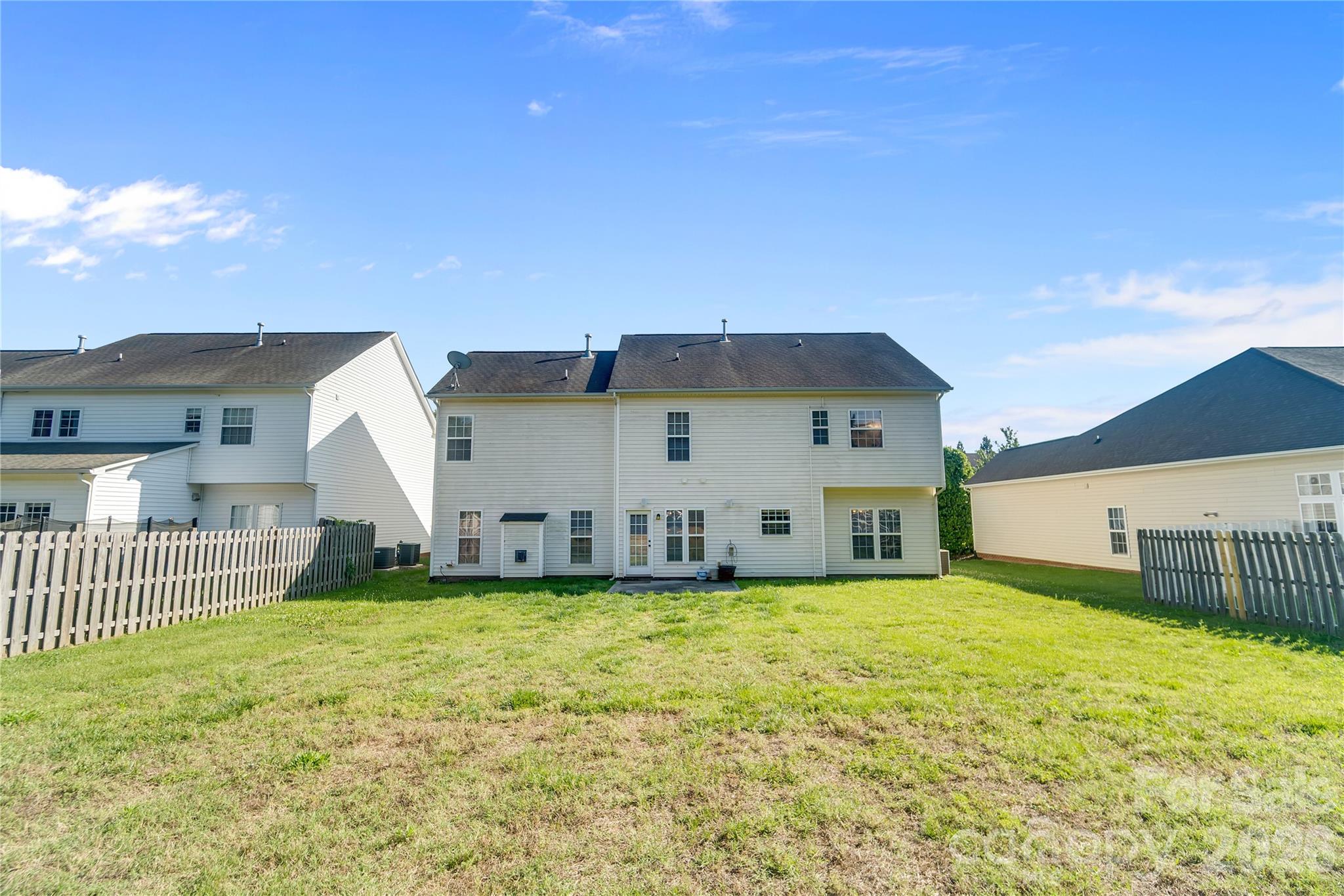 1007 Butterburr Drive — Matthews