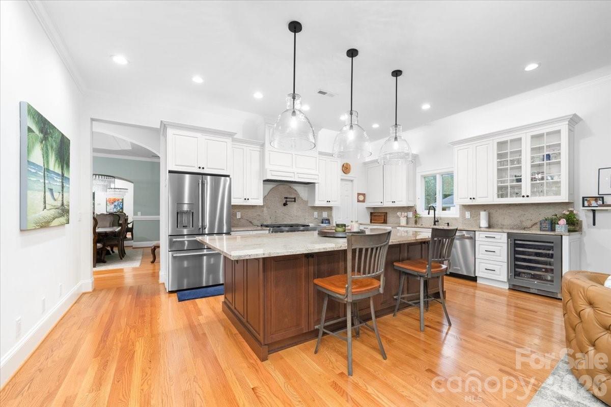 9128 Shorewood Place — Belmont