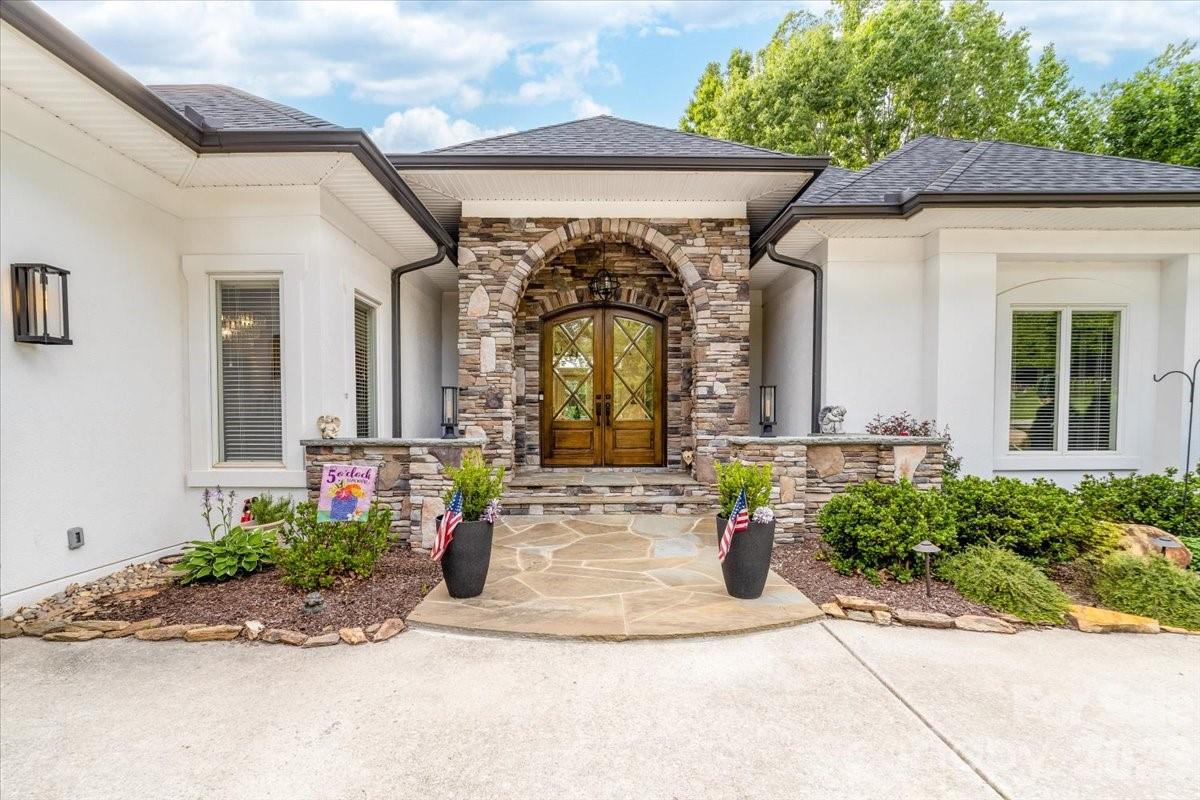 9128 Shorewood Place — Belmont
