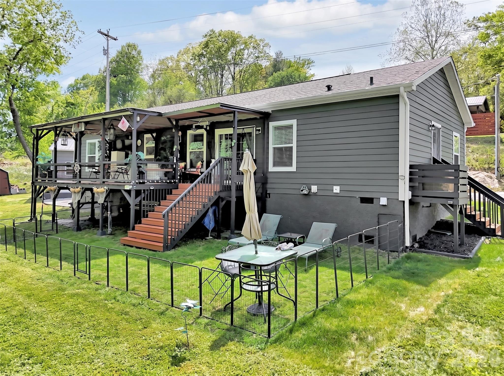 21 Swift Stream Lane — Waynesville