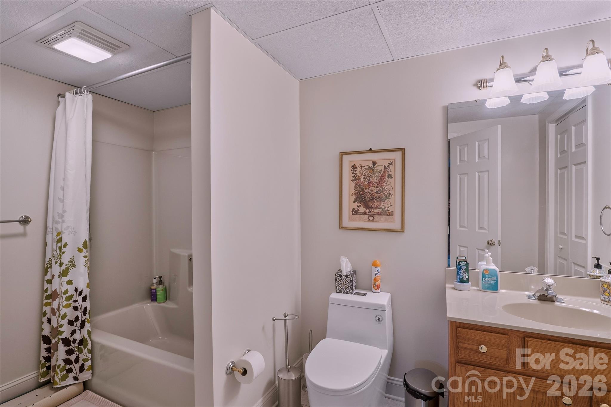 8 Ridgemont Drive — Weaverville