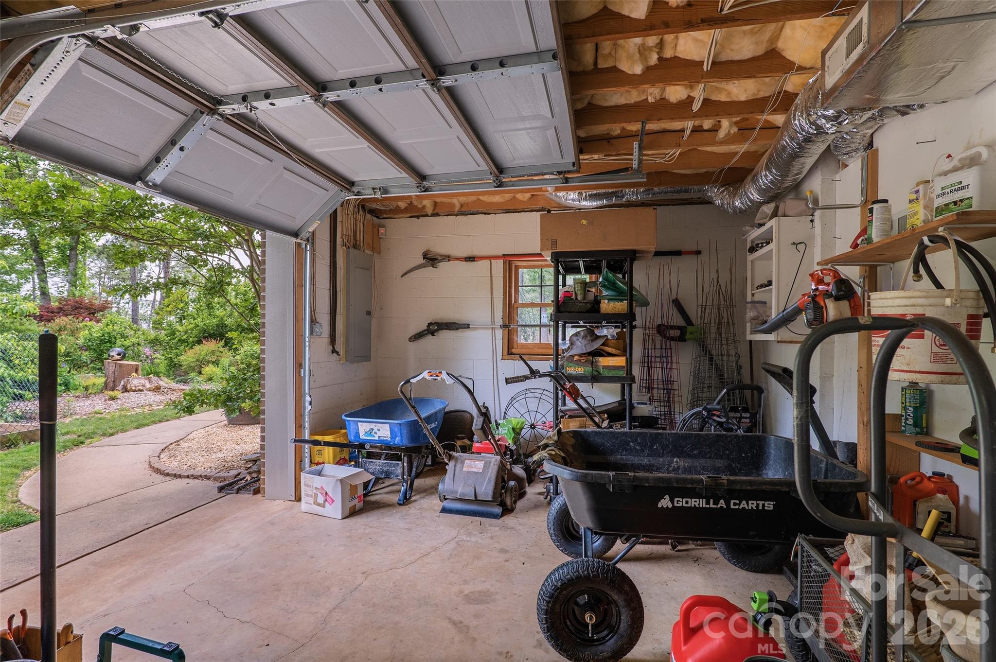 8 Ridgemont Drive — Weaverville
