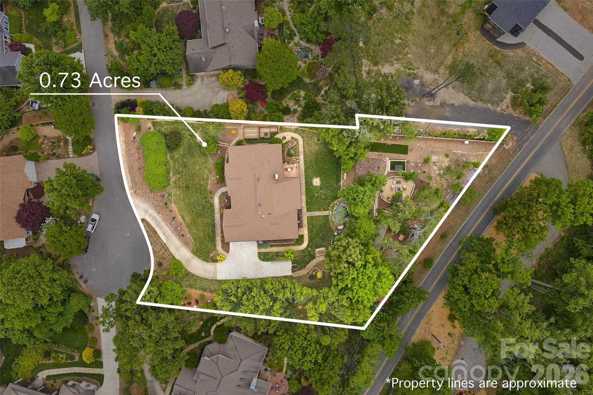 8 Ridgemont Drive — Weaverville