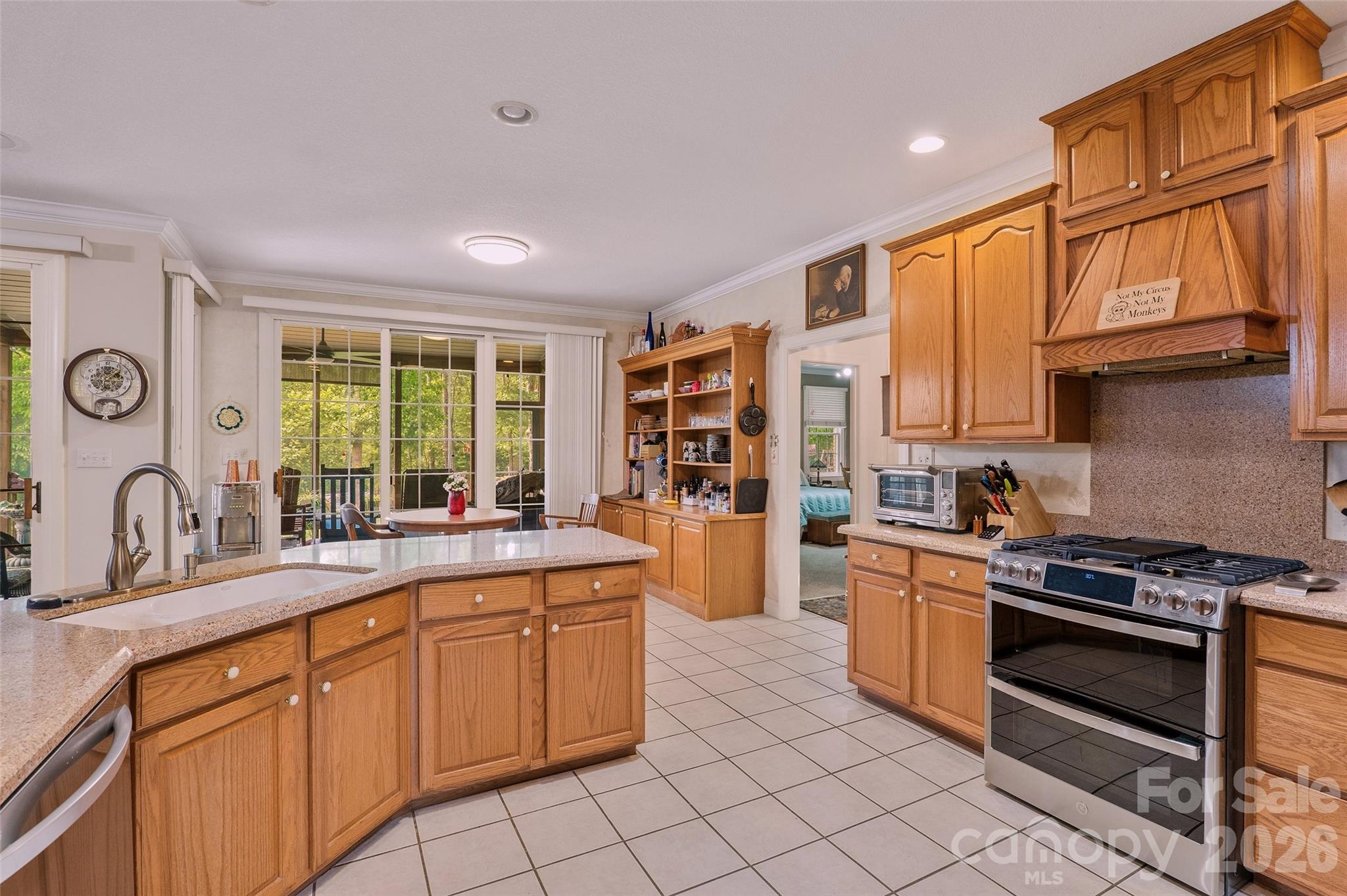8 Ridgemont Drive — Weaverville