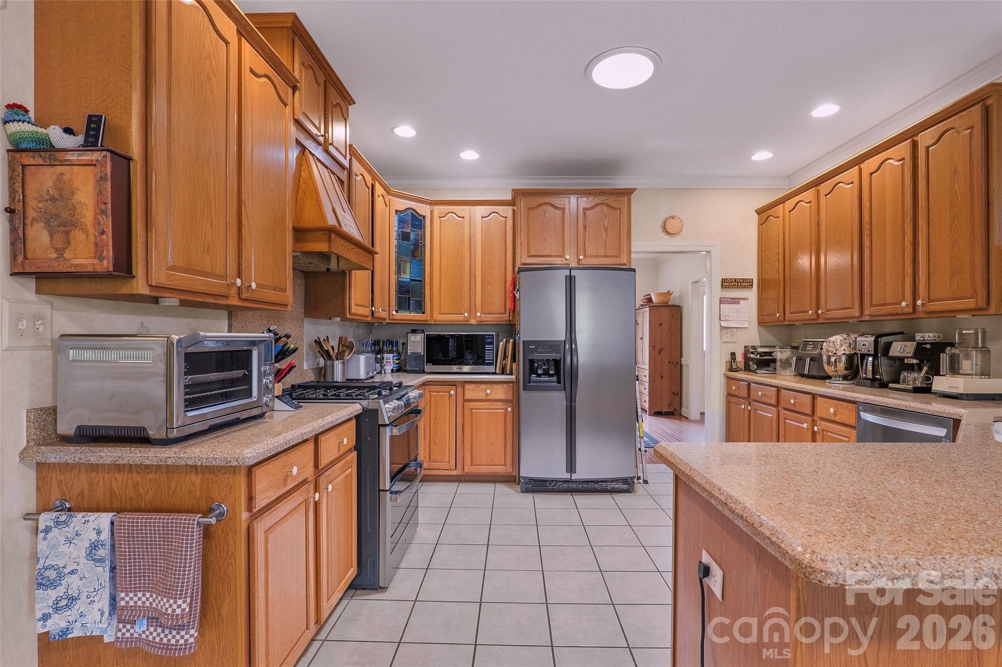 8 Ridgemont Drive — Weaverville