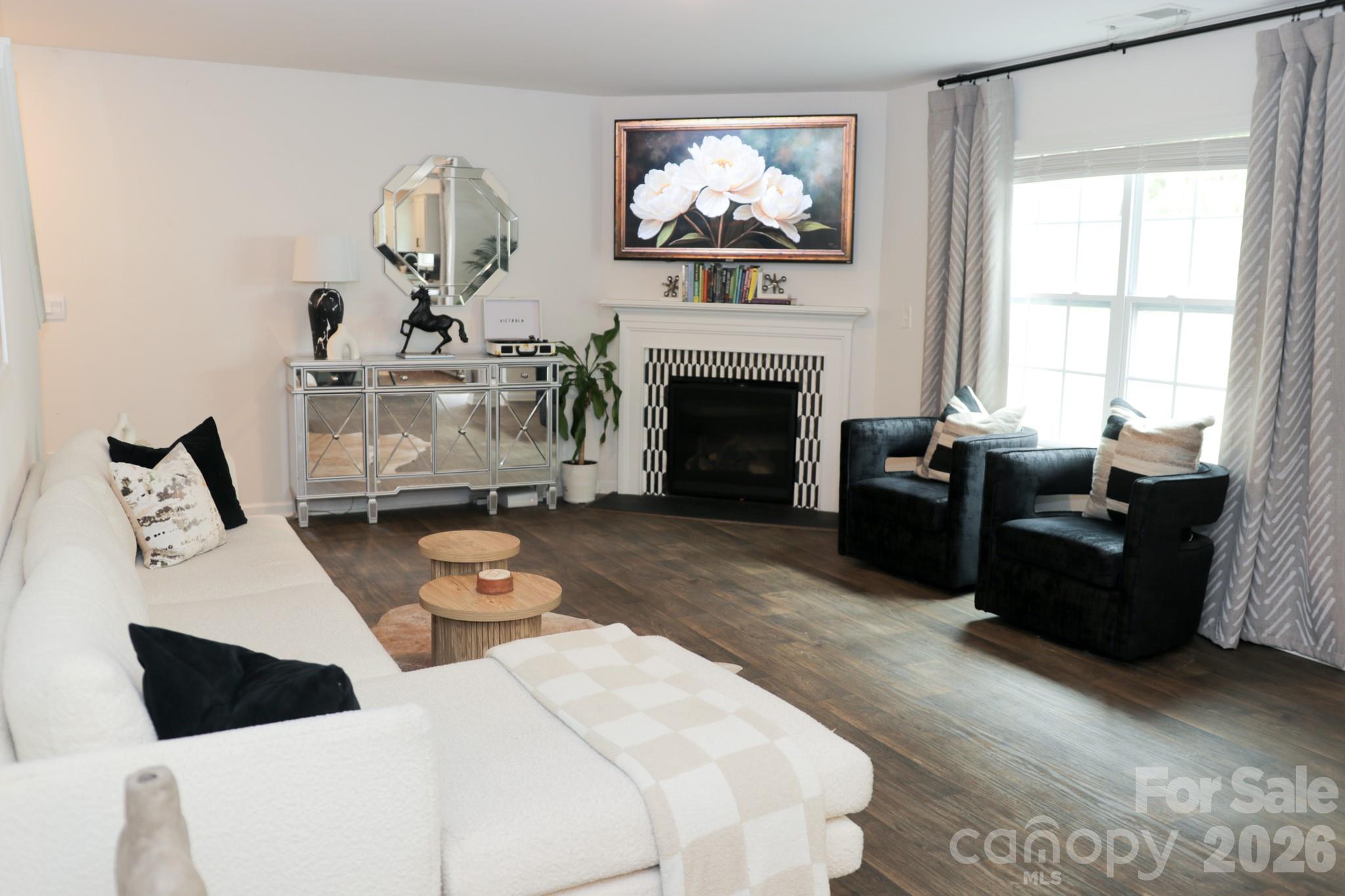 7121 Finnigan Road — Charlotte