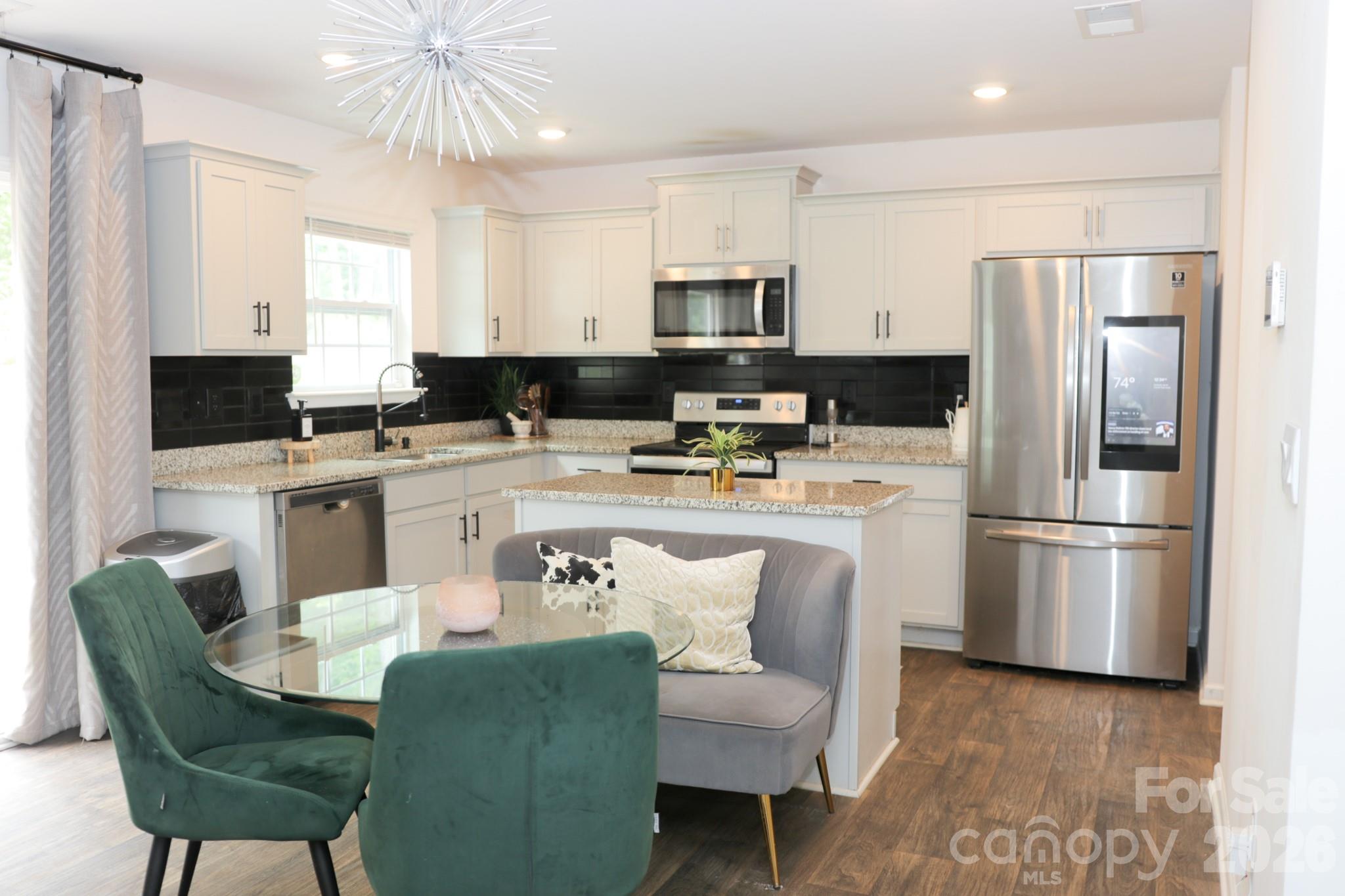 7121 Finnigan Road — Charlotte